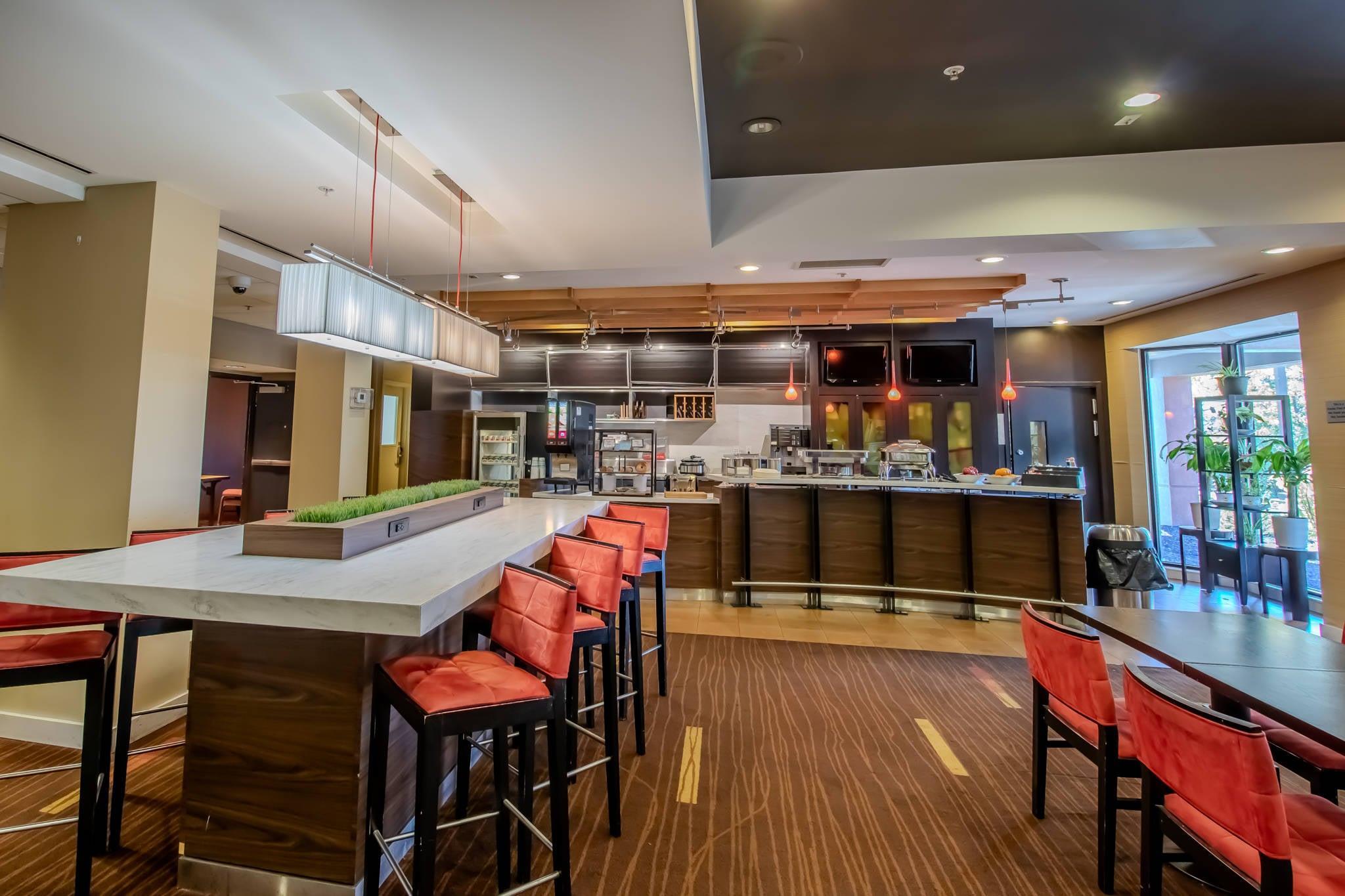 Breakfast area | Country Inn & Suites by Radisson, Convention Center