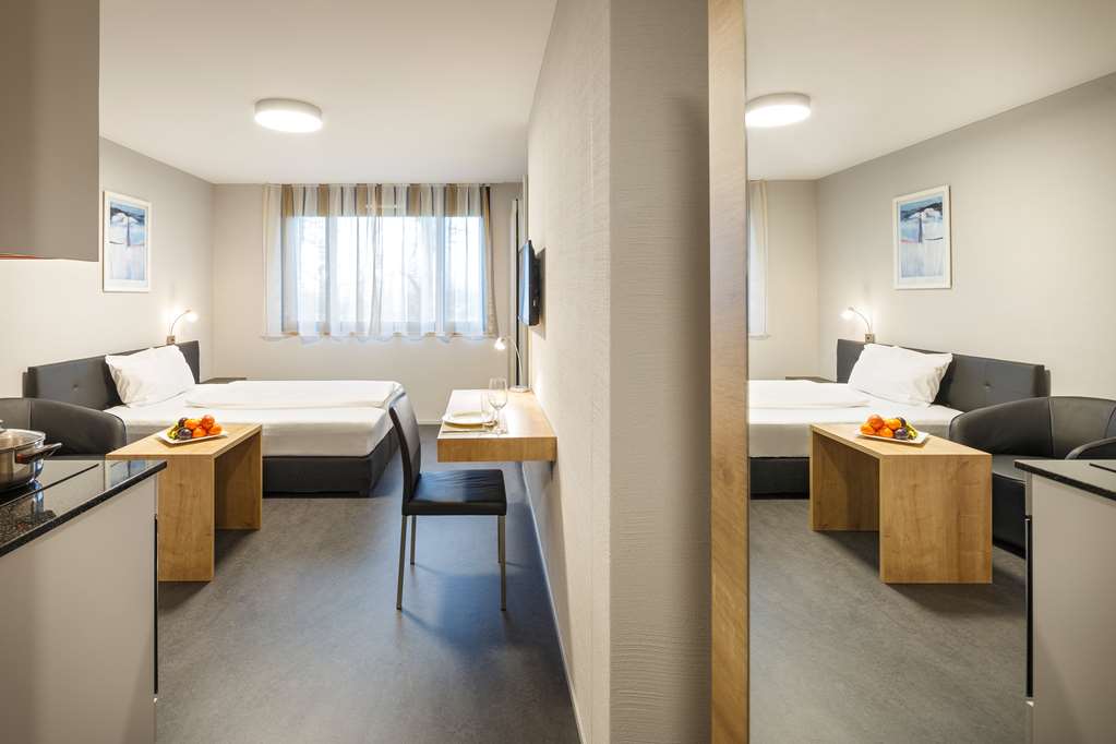 APARTHOTEL AARAU WEST SWISS QUALITY-guestroom-Guest Room,On-Site.jpg