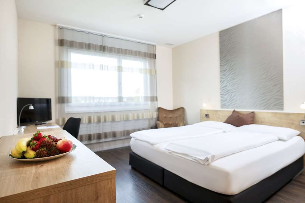 VILLMERGEN SWISS QUALITY HOTEL-guestroom-Guest Room,On-Site.jpg