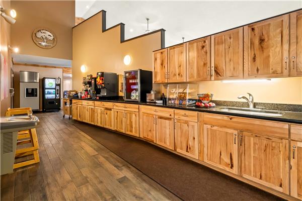 Dining,Dining Area,Breakfast,On-Site