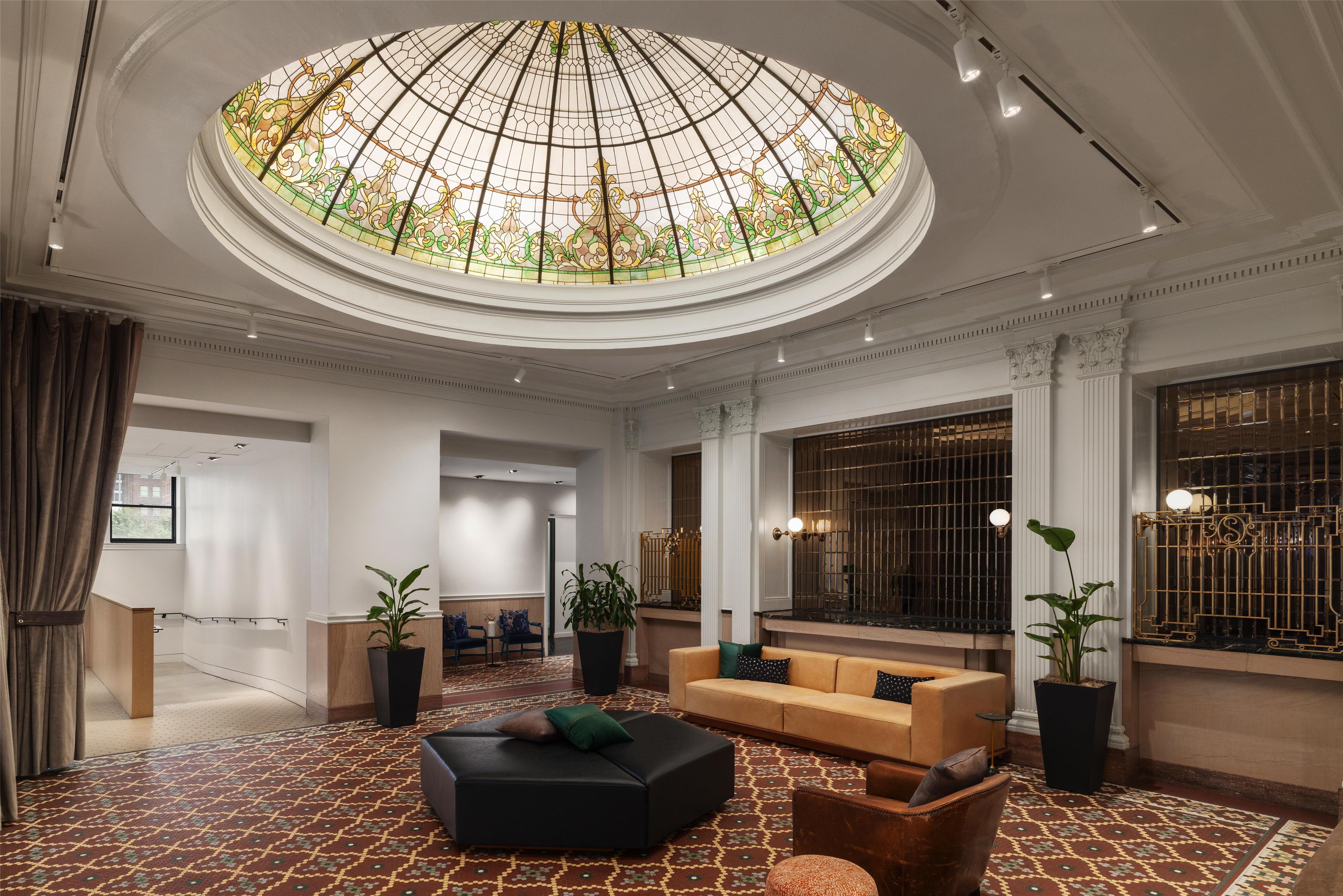 Lobby | Hotel Savoy Kansas City, Tapestry Collection by Hilton