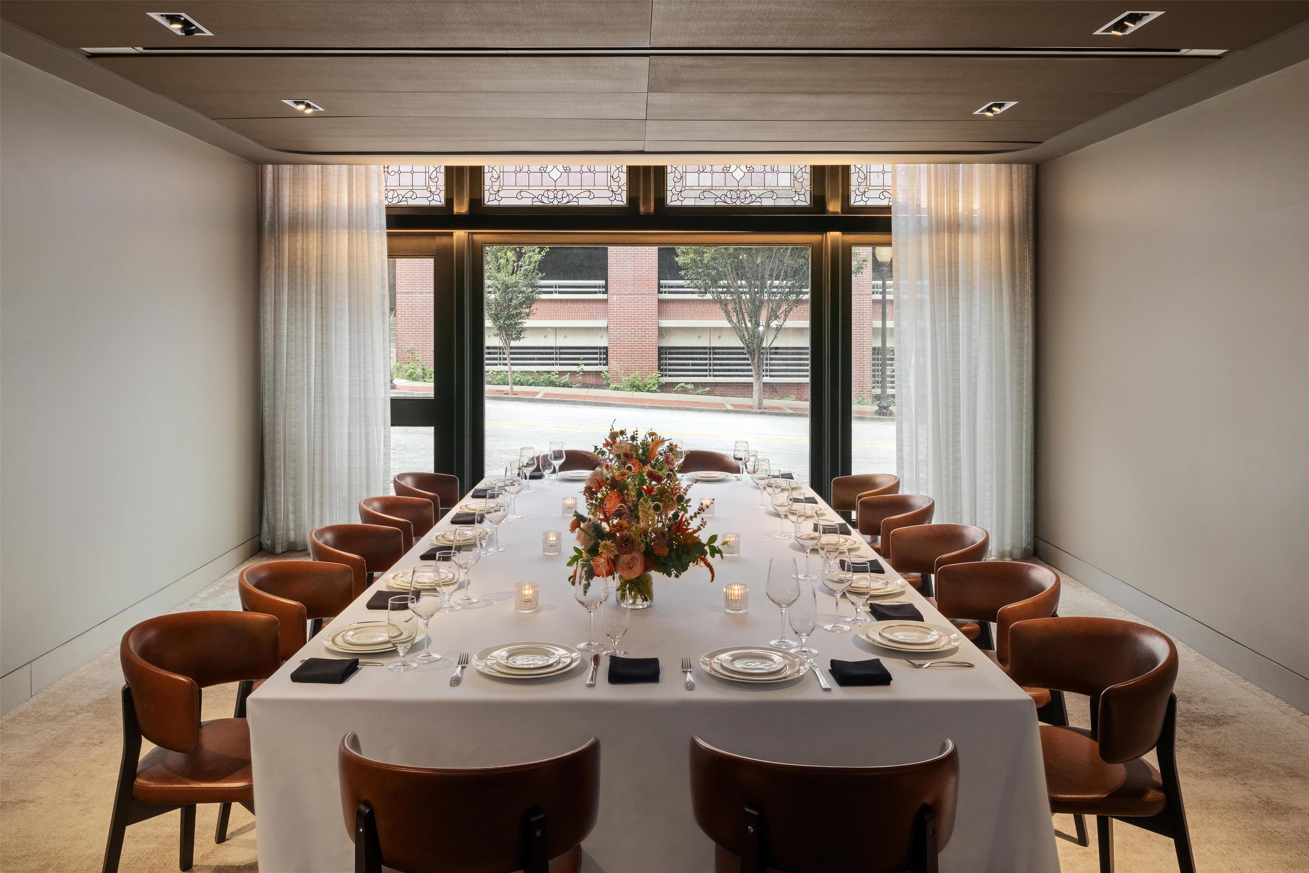 Restaurant | Hotel Savoy Kansas City, Tapestry Collection by Hilton