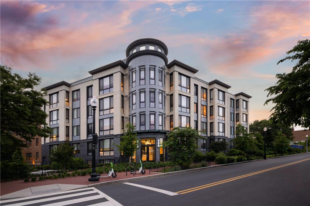 Reside Navy Yard, a Wyndham Residence