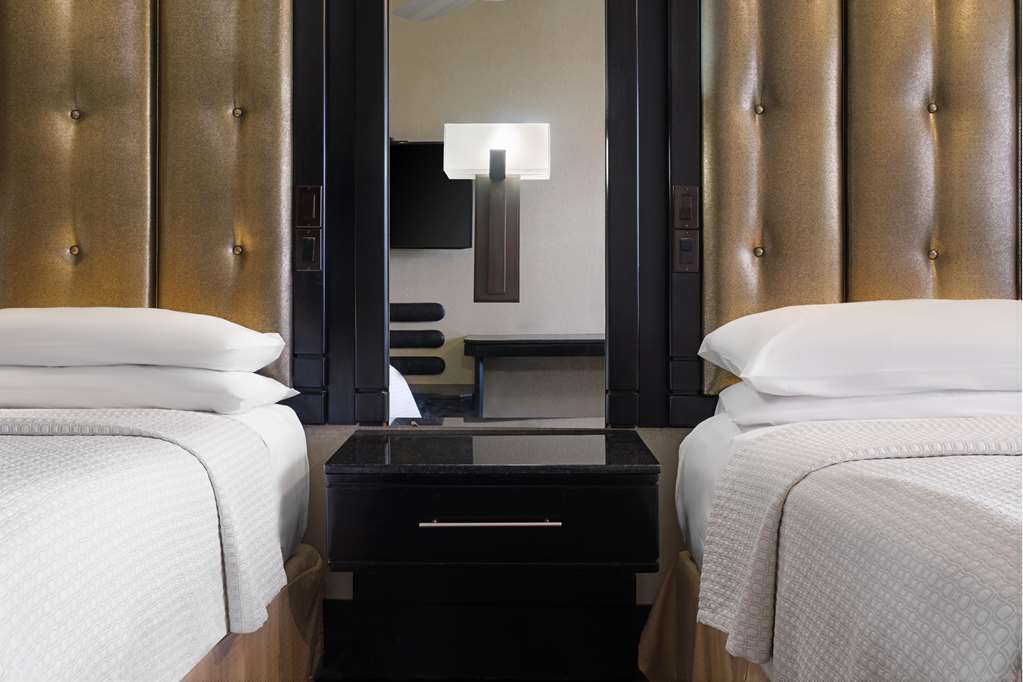 Terra Nova, BW Premier Collection-guestroom-Guest Room,Suite,On-Site.jpg