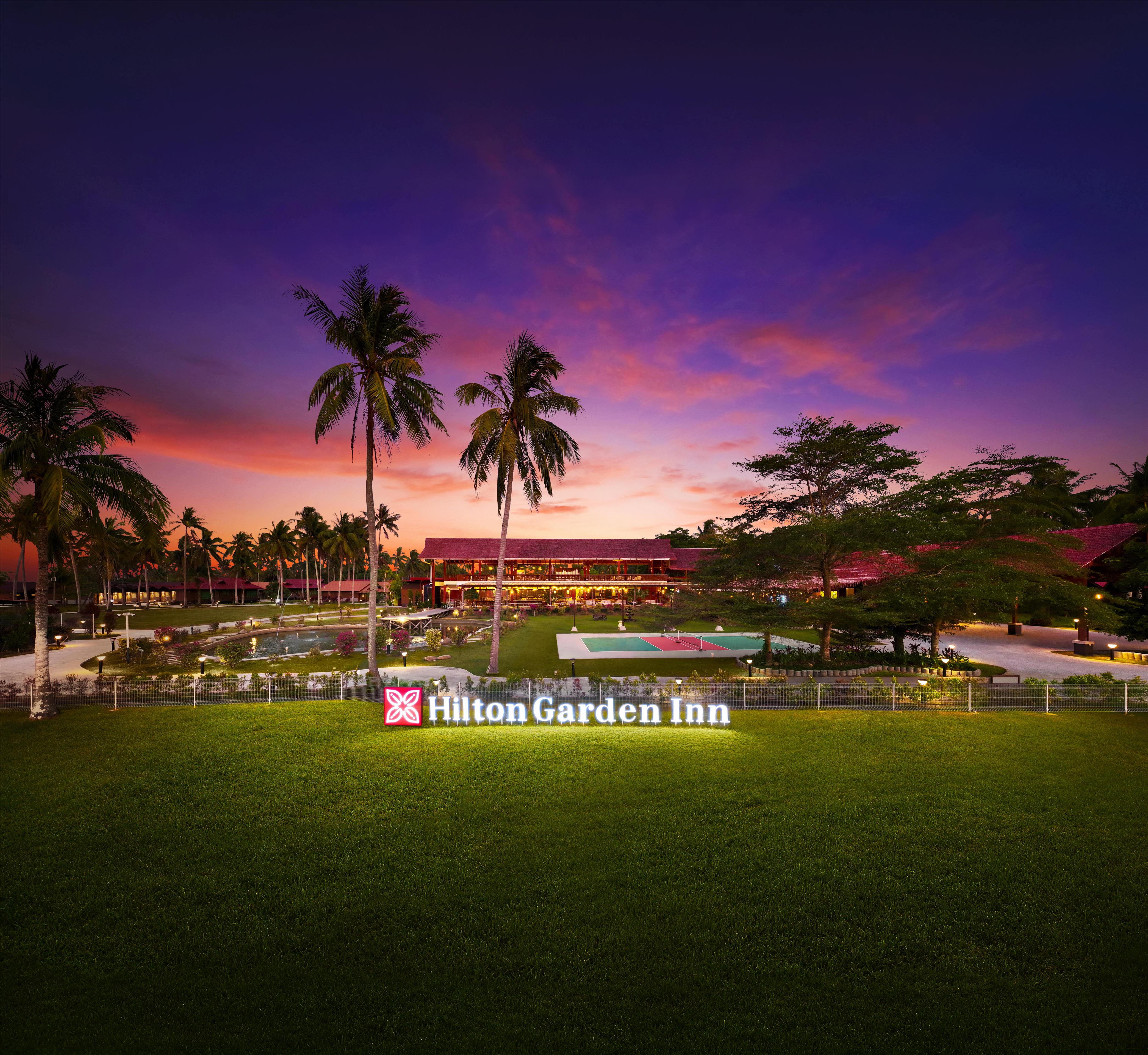 Hilton Garden Inn Kota Kinabalu Tuaran - Tap to explore photos