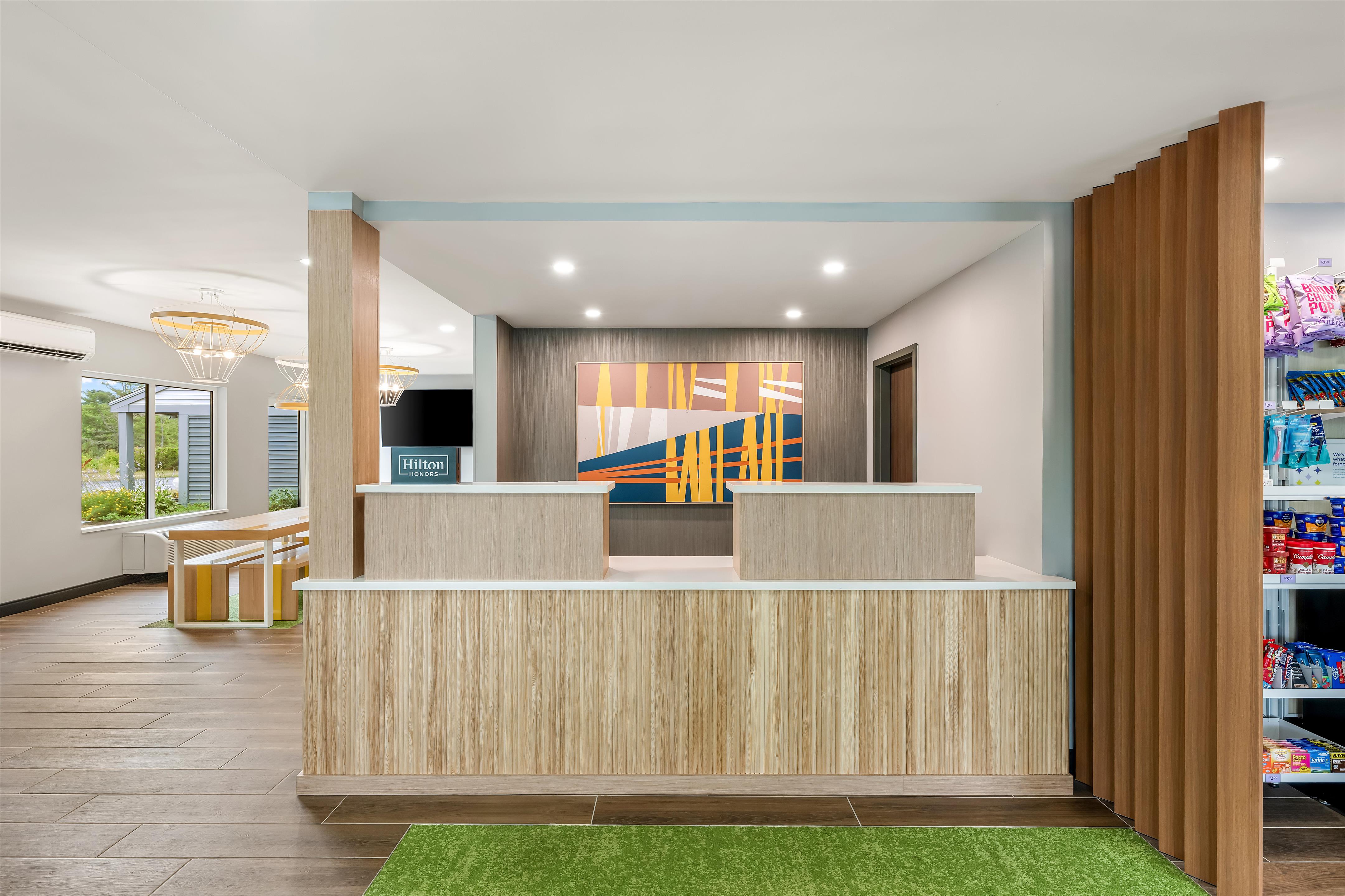 Reception | Spark by Hilton Freeport