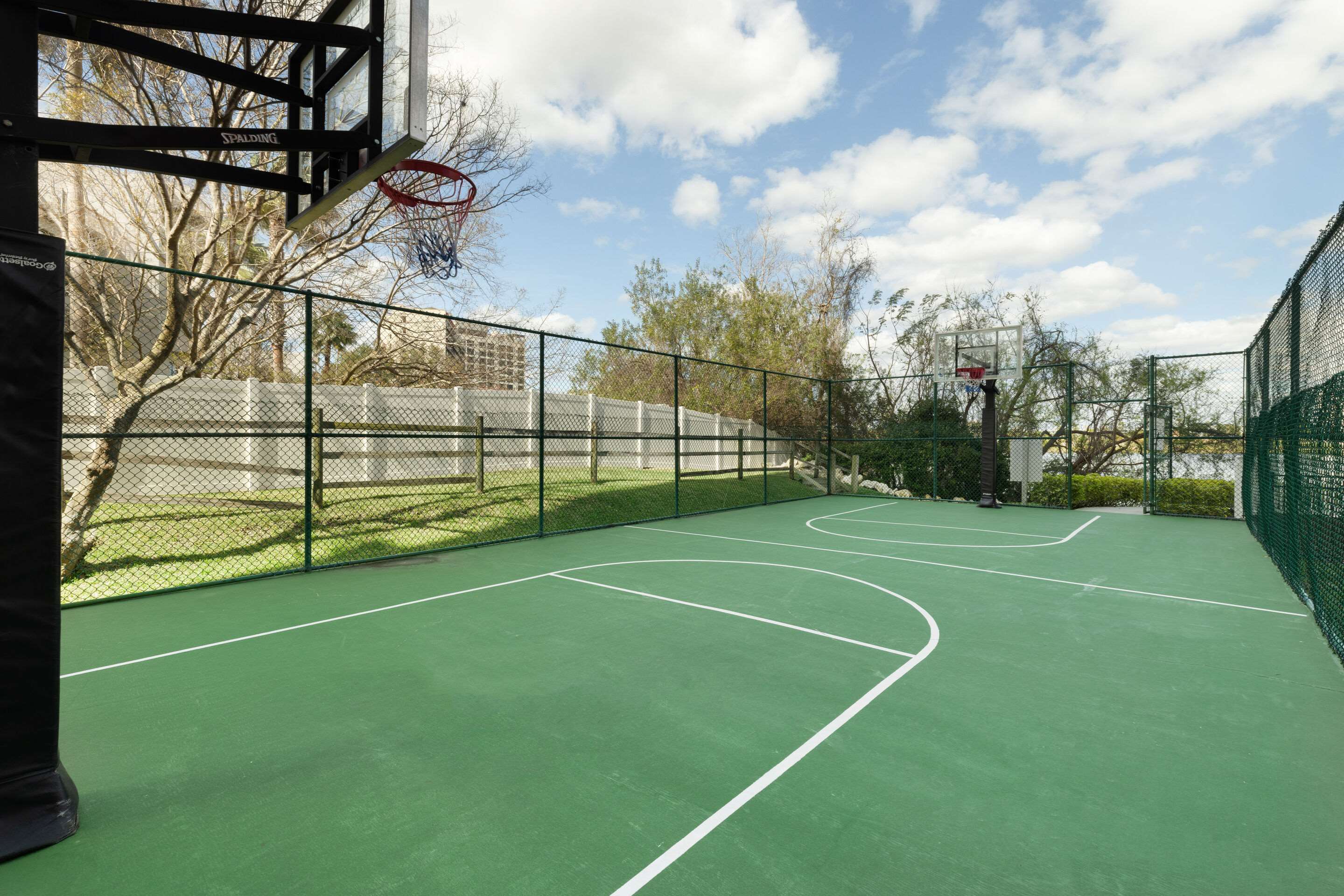 Basketball Court | Westgate Palace Hotel / Universal / I-Drive