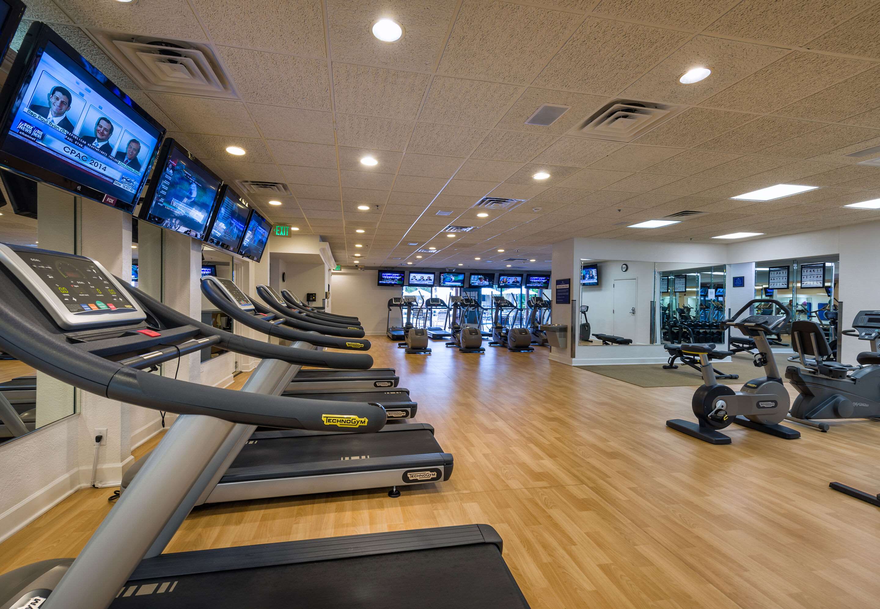 Exercise room | Westgate Town Center Resort & Spa