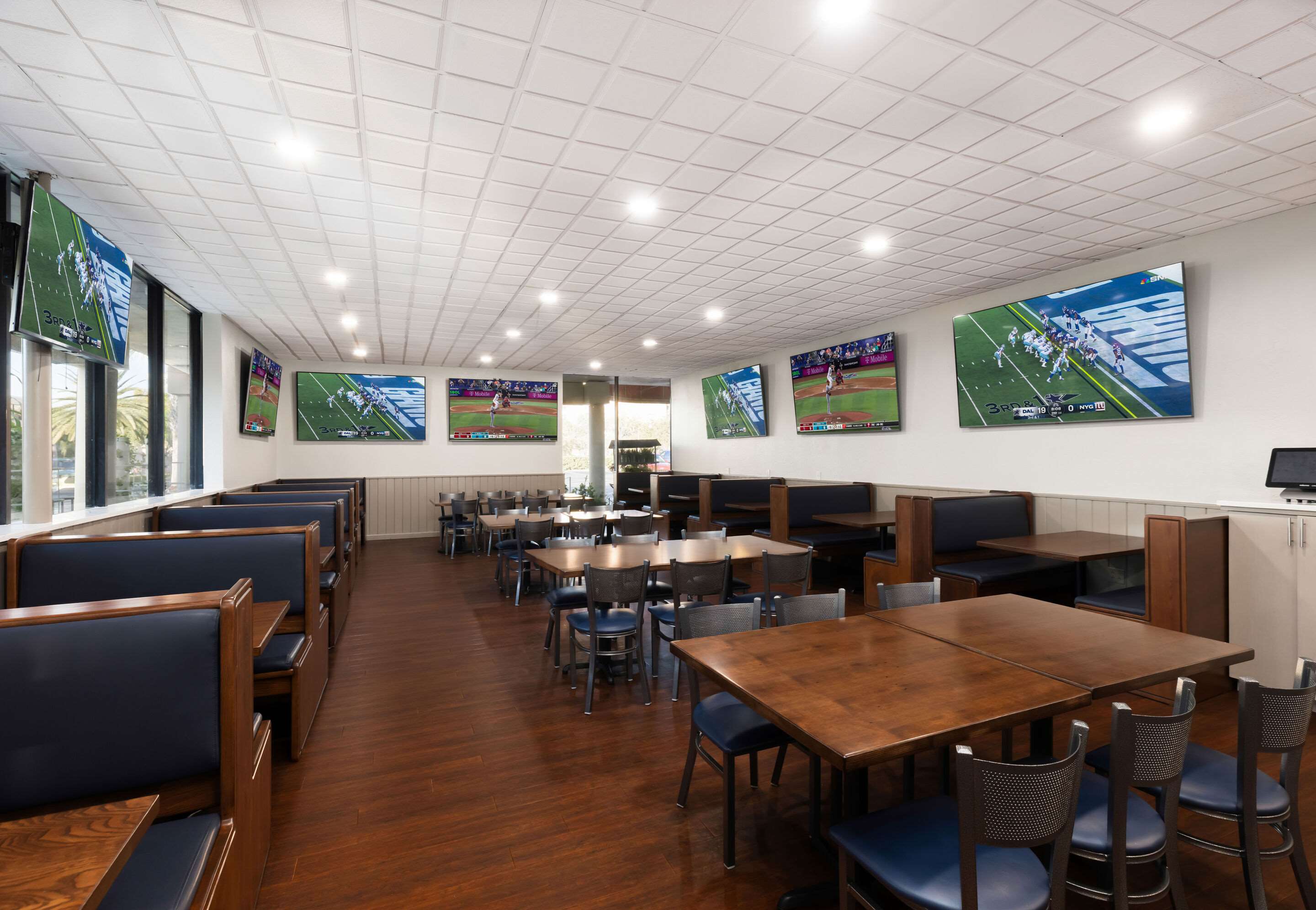 Draft's Sports Bar & Grill | Westgate Town Center Resort & Spa