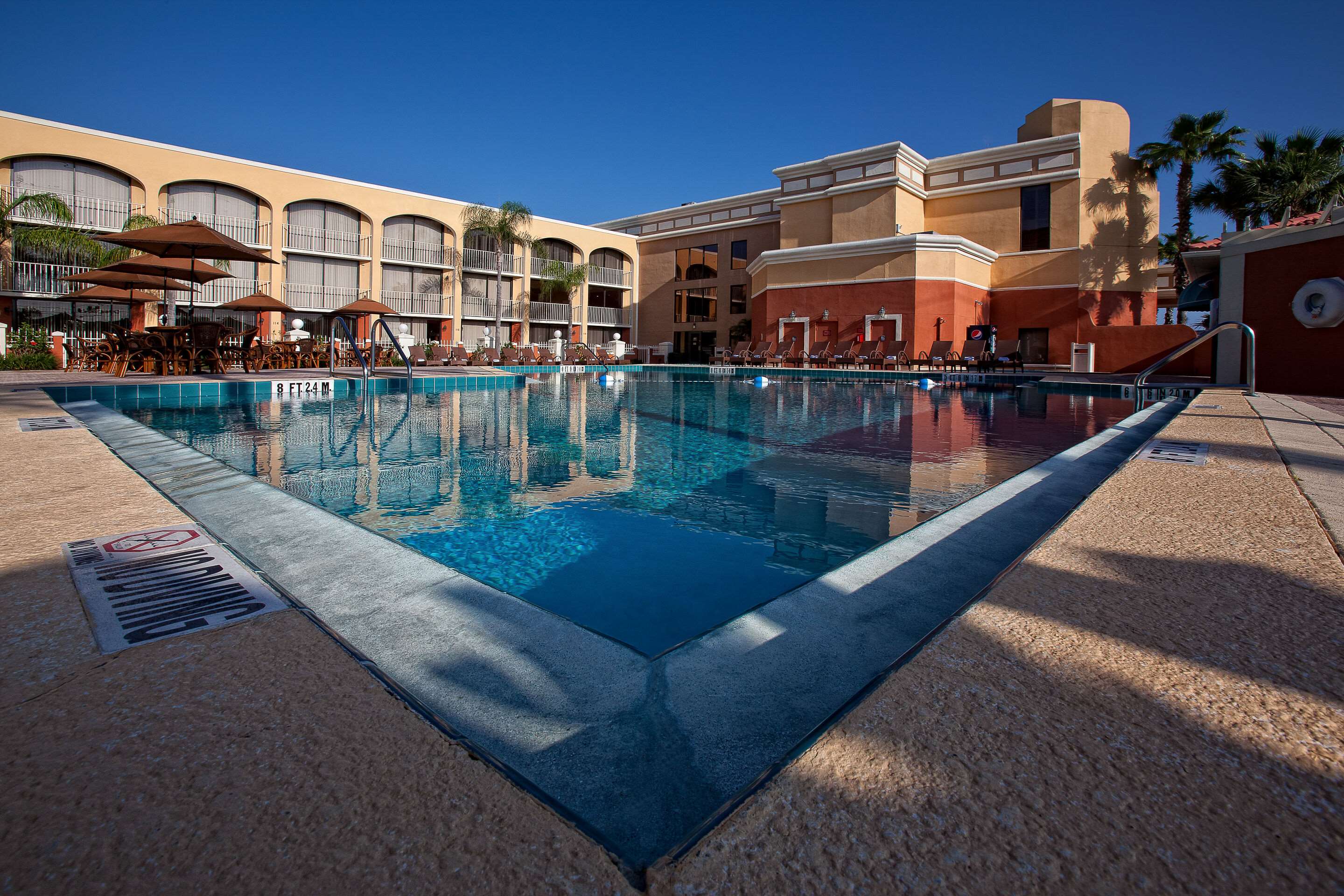 Outdoor pool | Westgate Towers Resort
