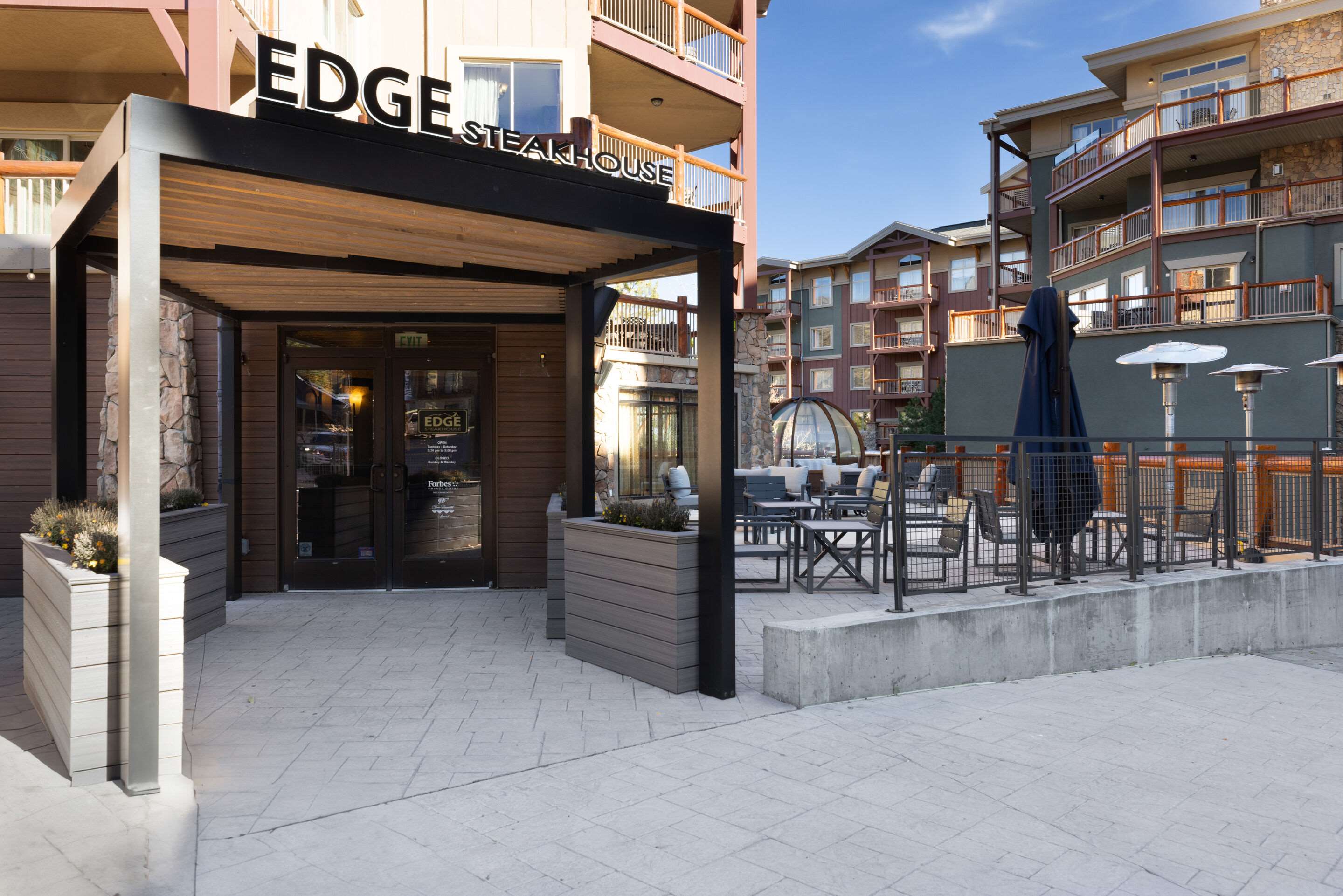 Edge Outdoor Seating | Westgate Park City Resort & Spa