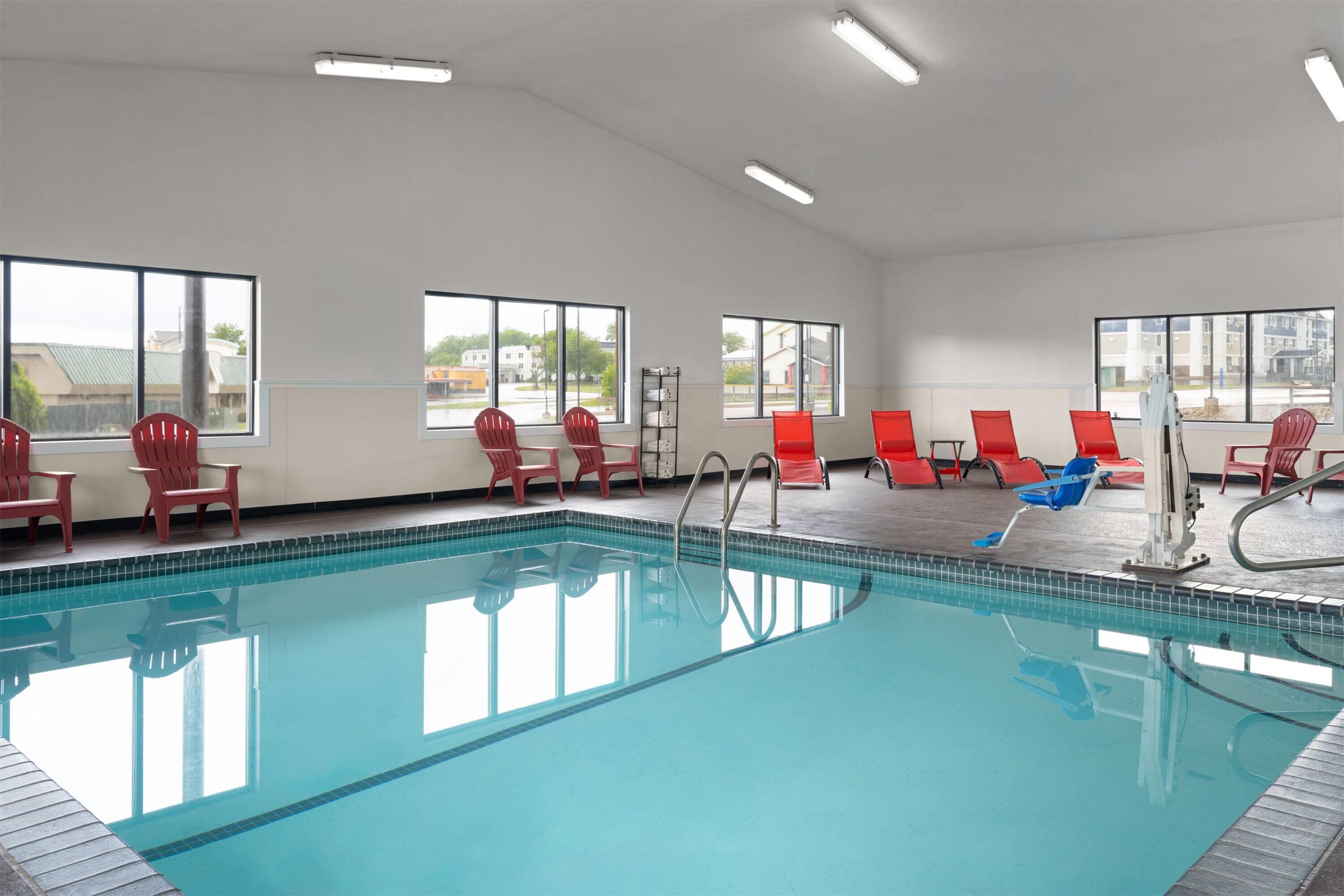 Pool - indoor | Ramada by Wyndham Cedar Rapids South