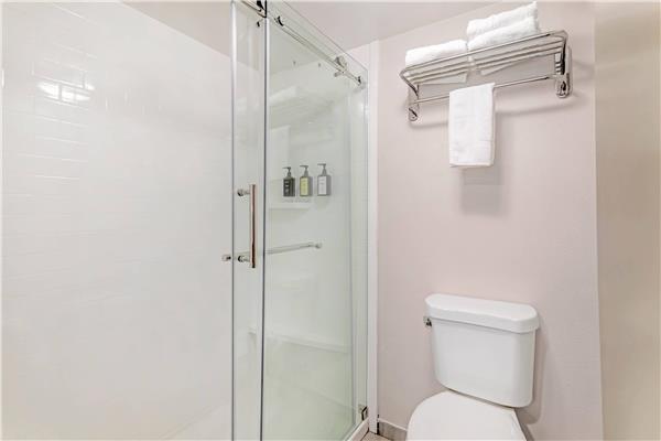 Guest Room,Bathroom,On-Site