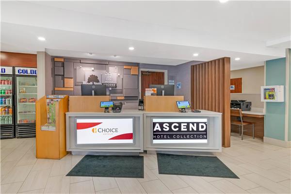 Indoor/Interior,On-Site,Lobby