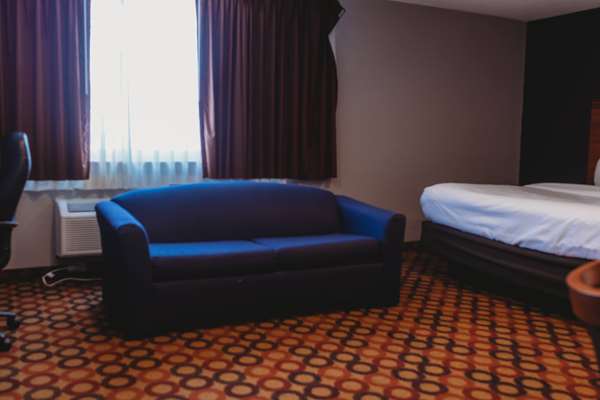 2 King Beds, 1-Bedroom, Suite, Non-Smoking