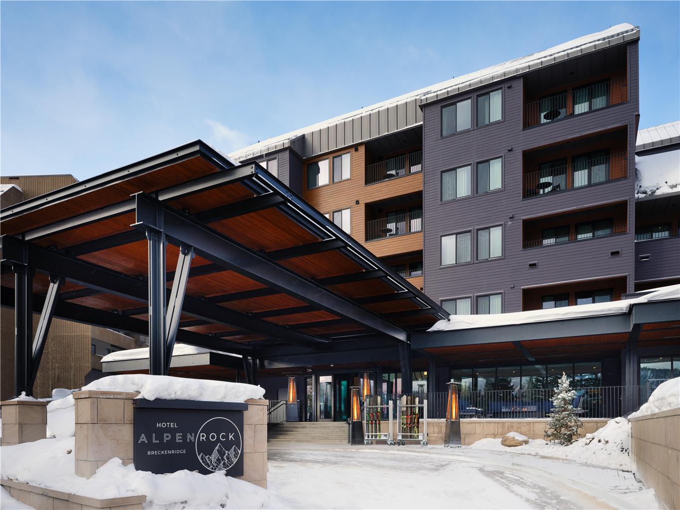 Hotel Alpenrock, Curio Collection