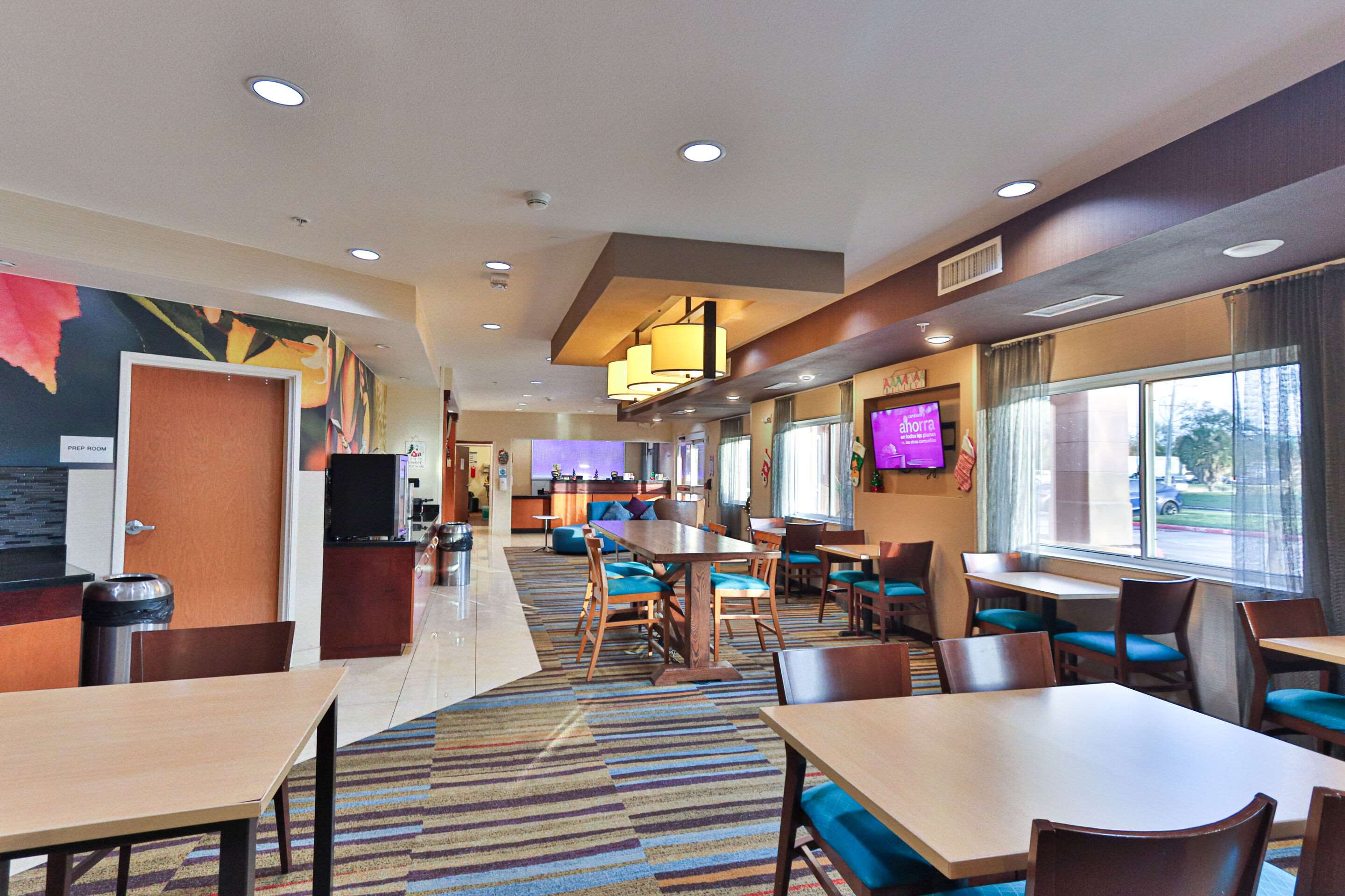 Breakfast area