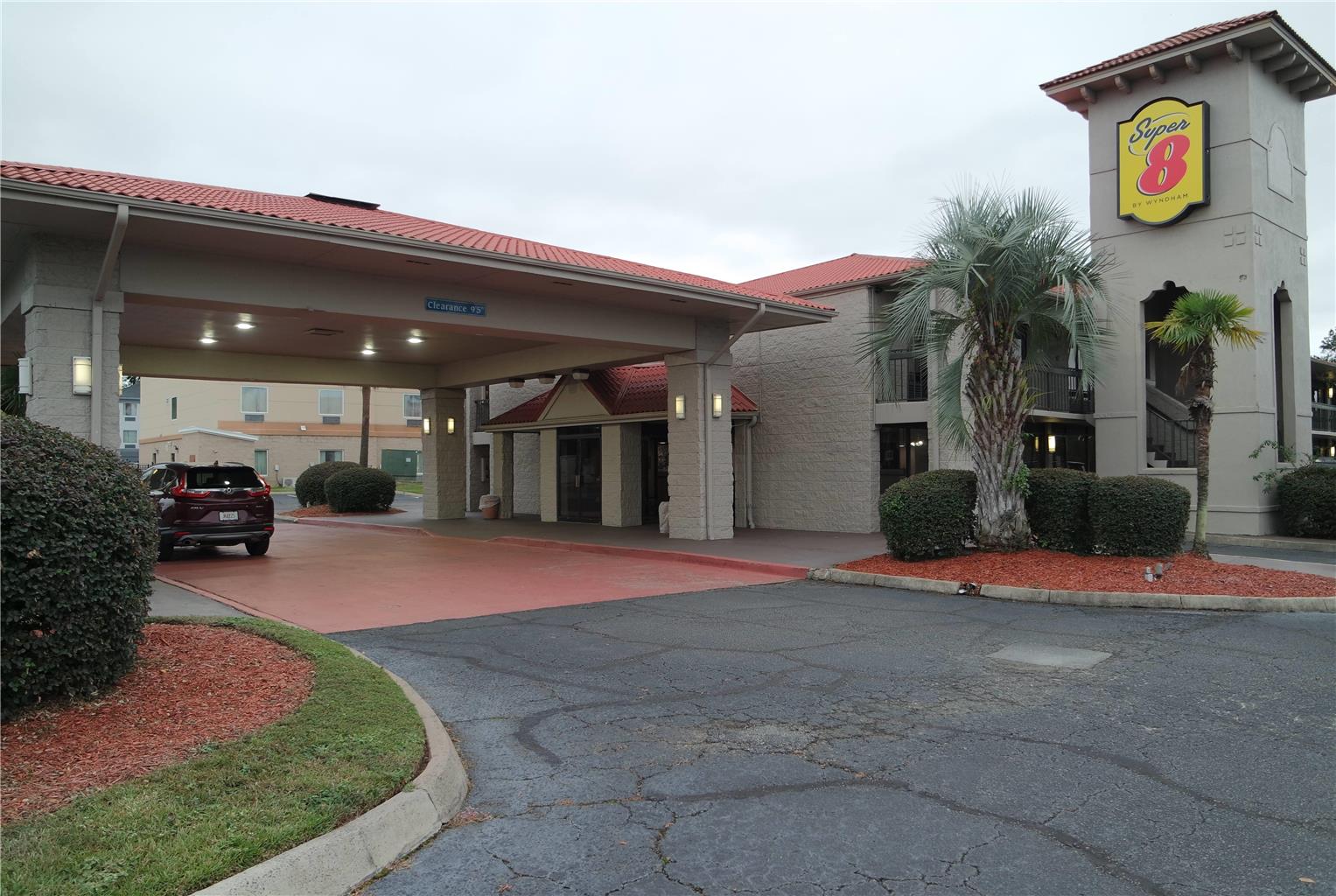 Super 8 by Wyndham Savannah