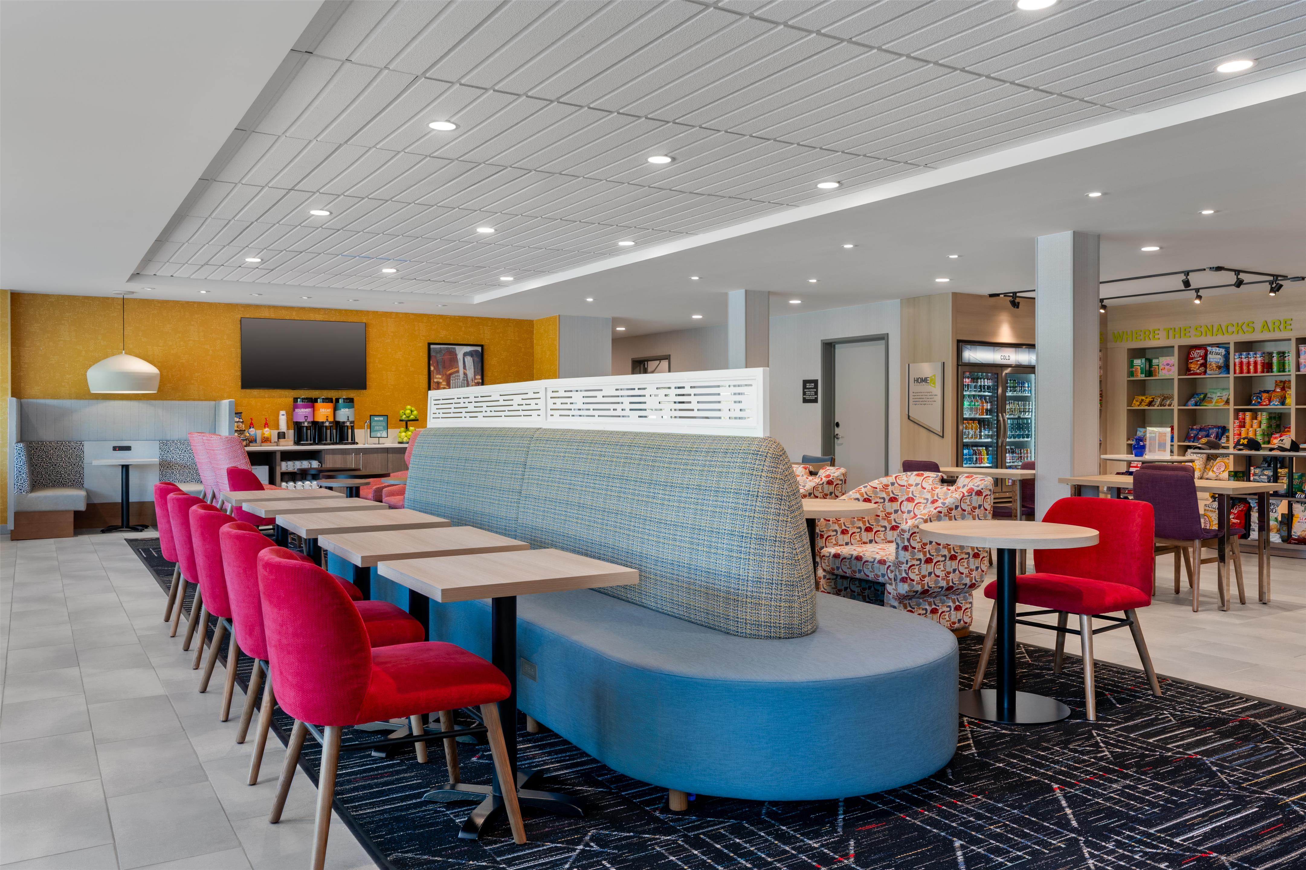 Lobby | Home2 Suites By Hilton Ann Arbor South