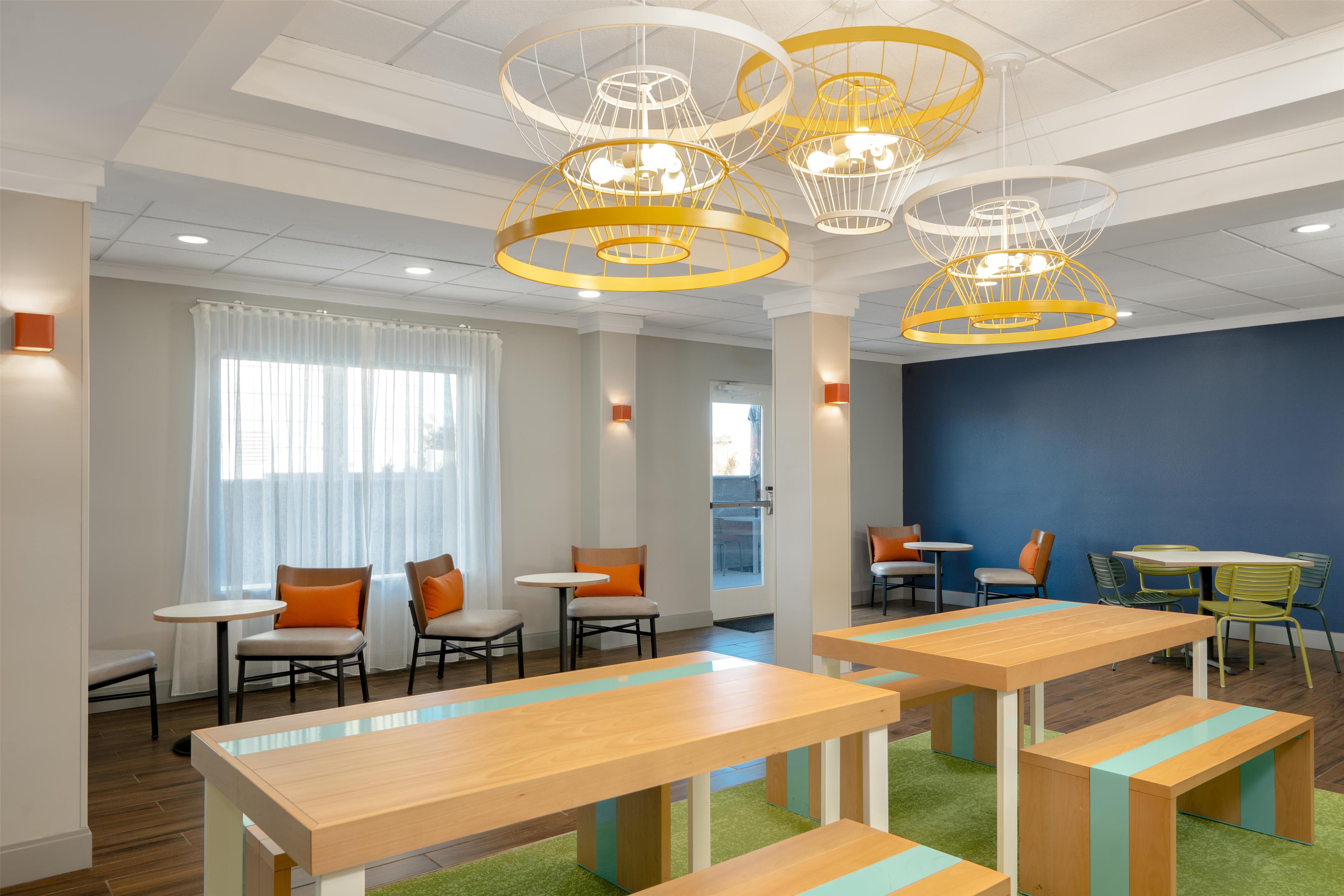 Lobby | Spark by Hilton Murfreesboro