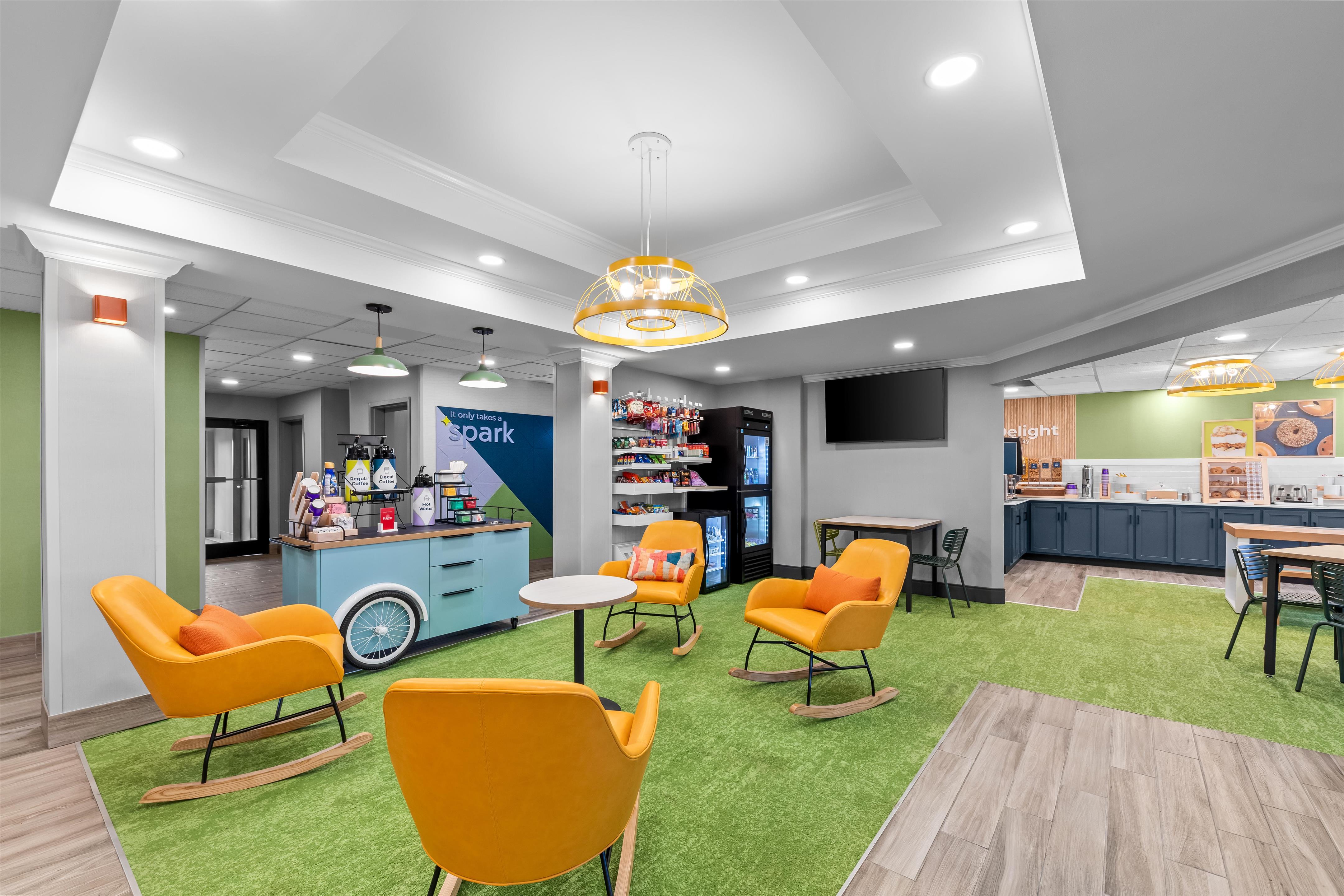 Lobby | Hilton Cincinnati Airport