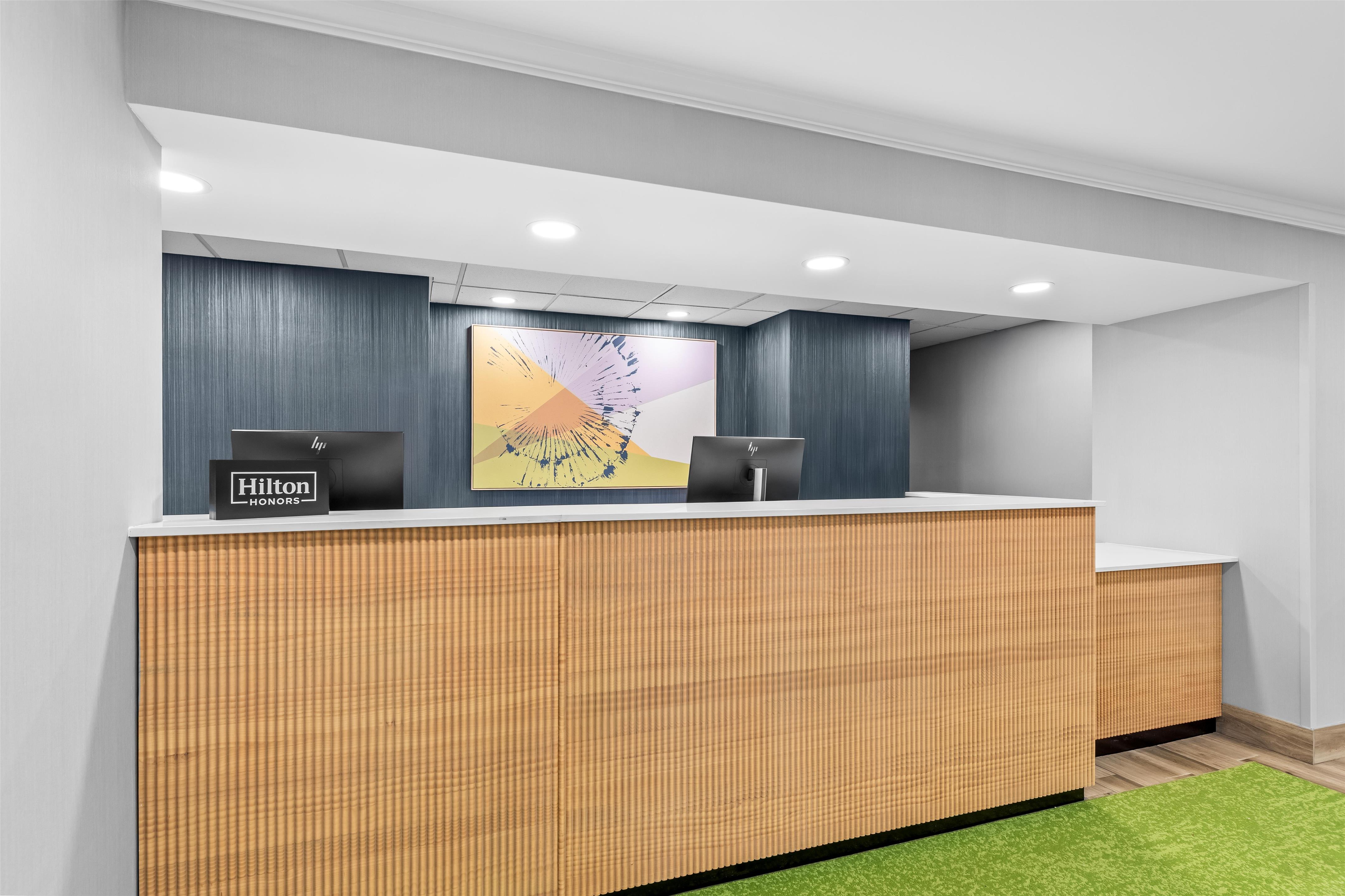 Reception | Hilton Cincinnati Airport