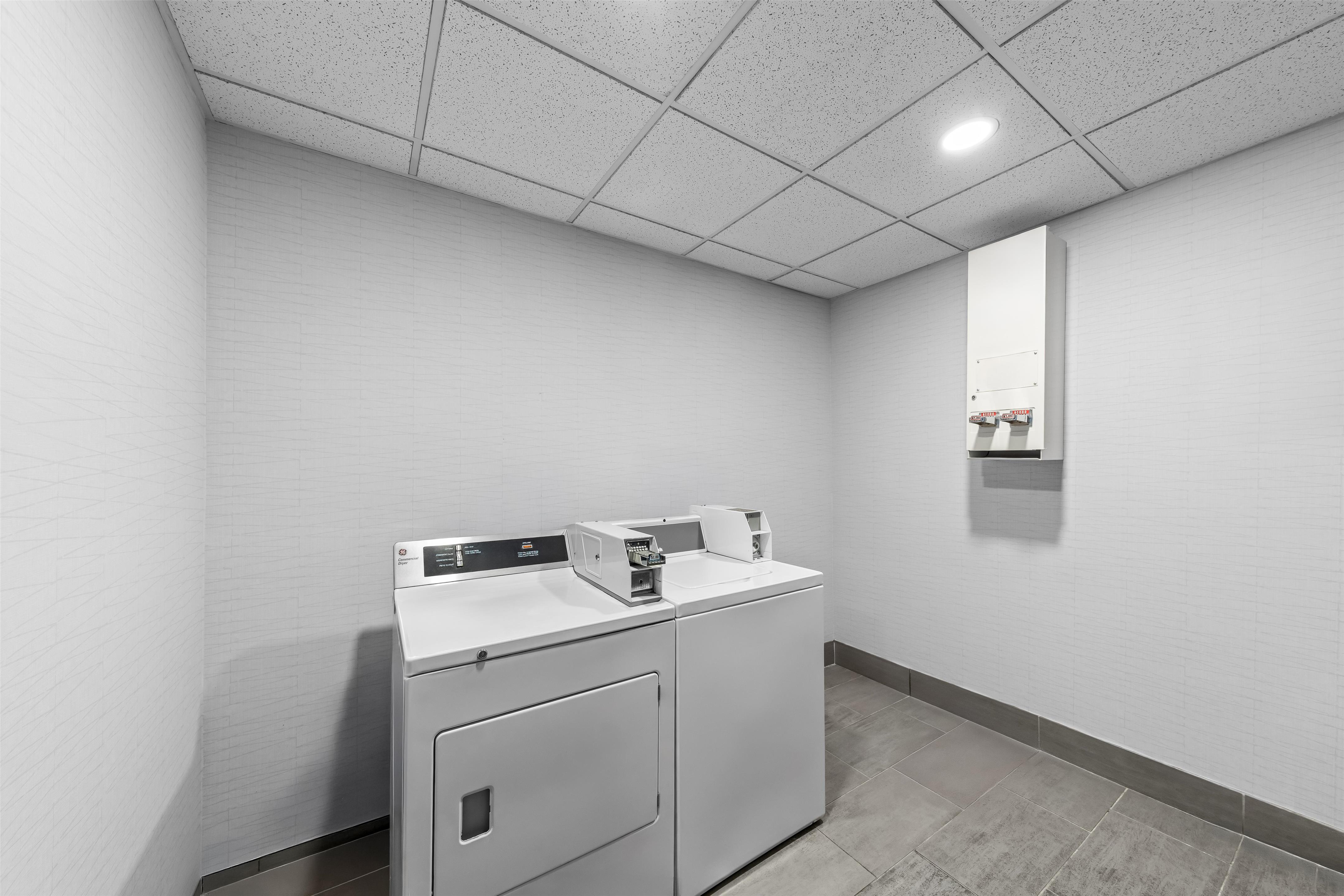 Laundry | Hilton Cincinnati Airport