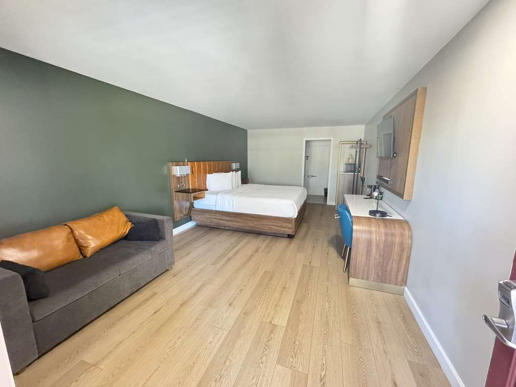 SureStay by Best Western Morgan Hill-guestroom-Guest Room,On-Site.jpg