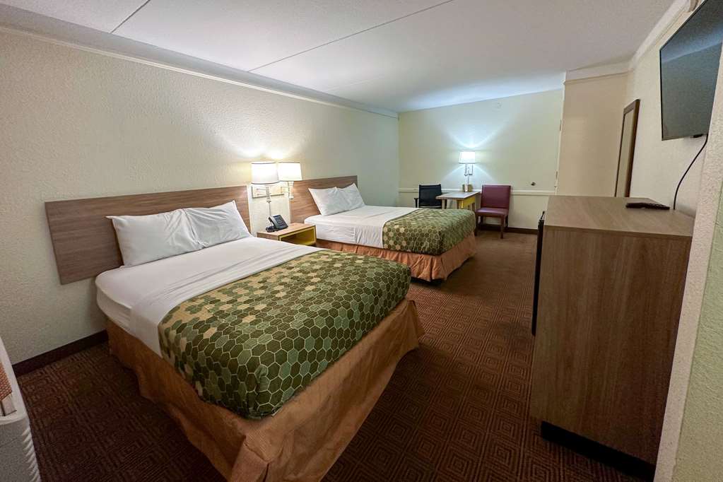 ECONO LODGE AUGUSTA NORTH - WASHING-guestroom-Guest Room,On-Site.jpg