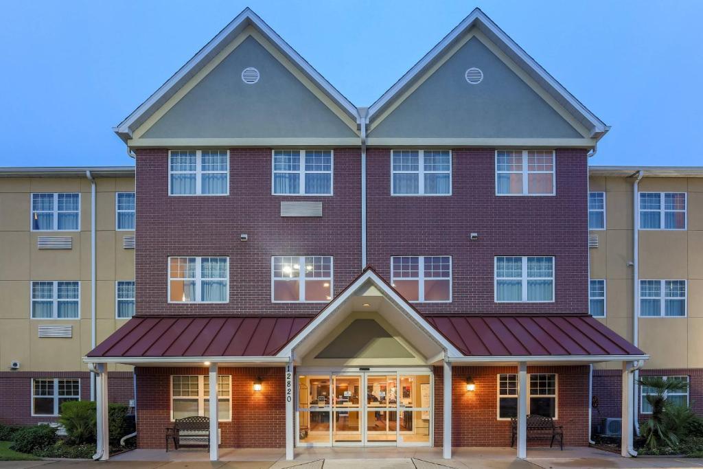 Sonesta Simply Suites Brookhollow