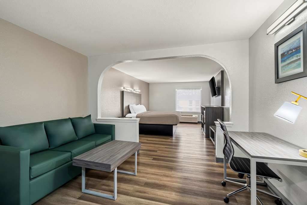 QUALITY INN AND SUITES-guestroom-Guest Room,Suite,On-Site.jpg