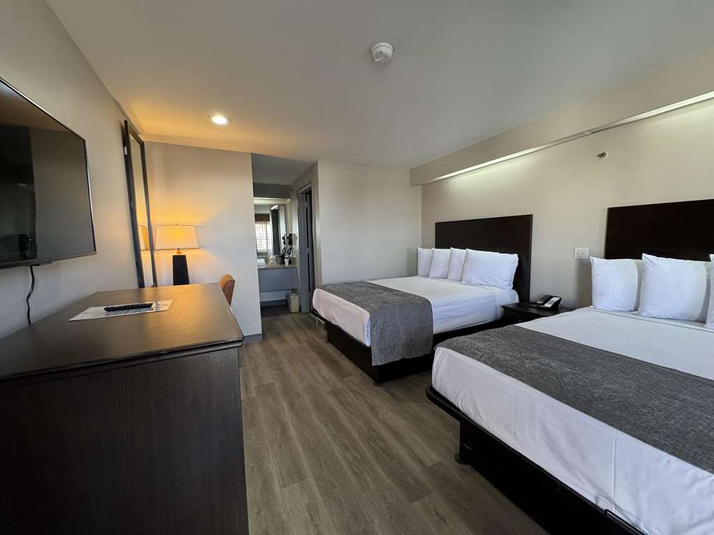 SureStay by Best Western Salt Lake City Downtown-guestroom-Guest Room,On-Site.jpg