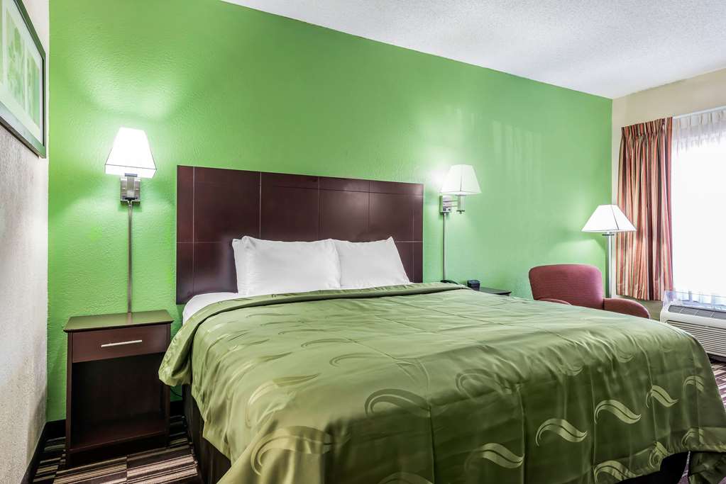 QUALITY INN FORT PIERCE-guestroom-Guest Room,On-Site.jpg