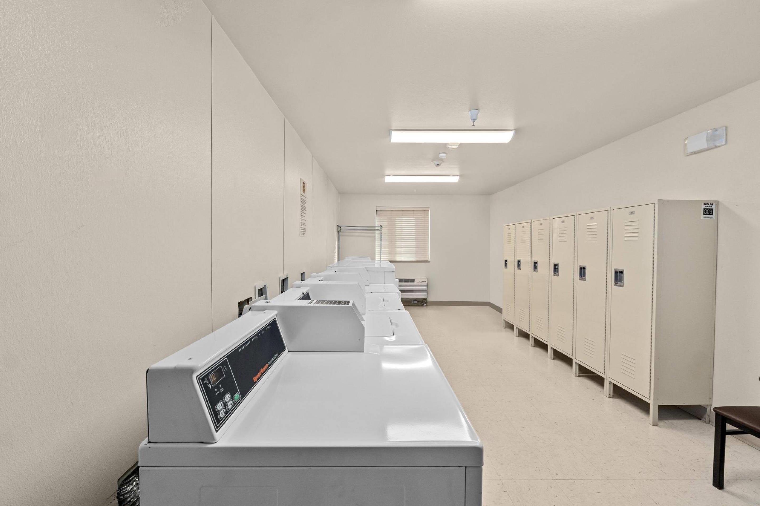Guest laundry facilities | Oxford Suites Spokane Valley