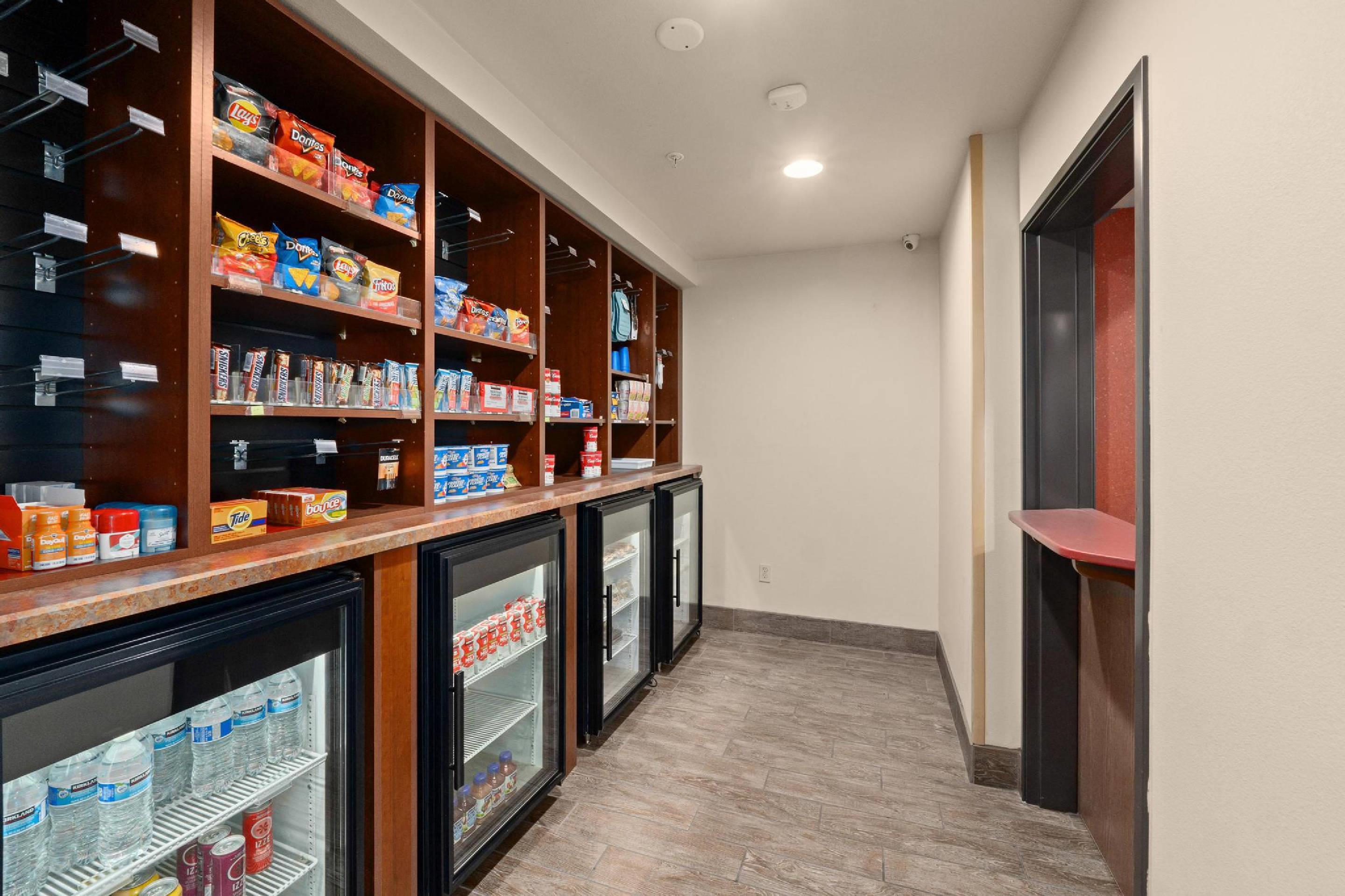 Hotel marketplace | Oxford Suites Spokane Valley