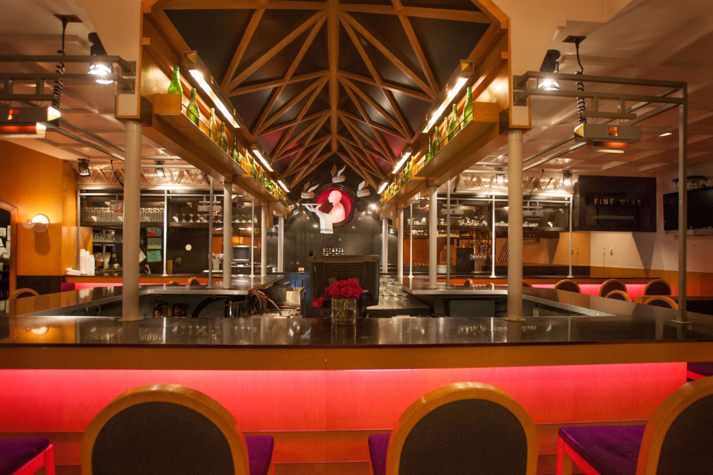 Flying Hamburger Bar | Somerset Inn Troy
