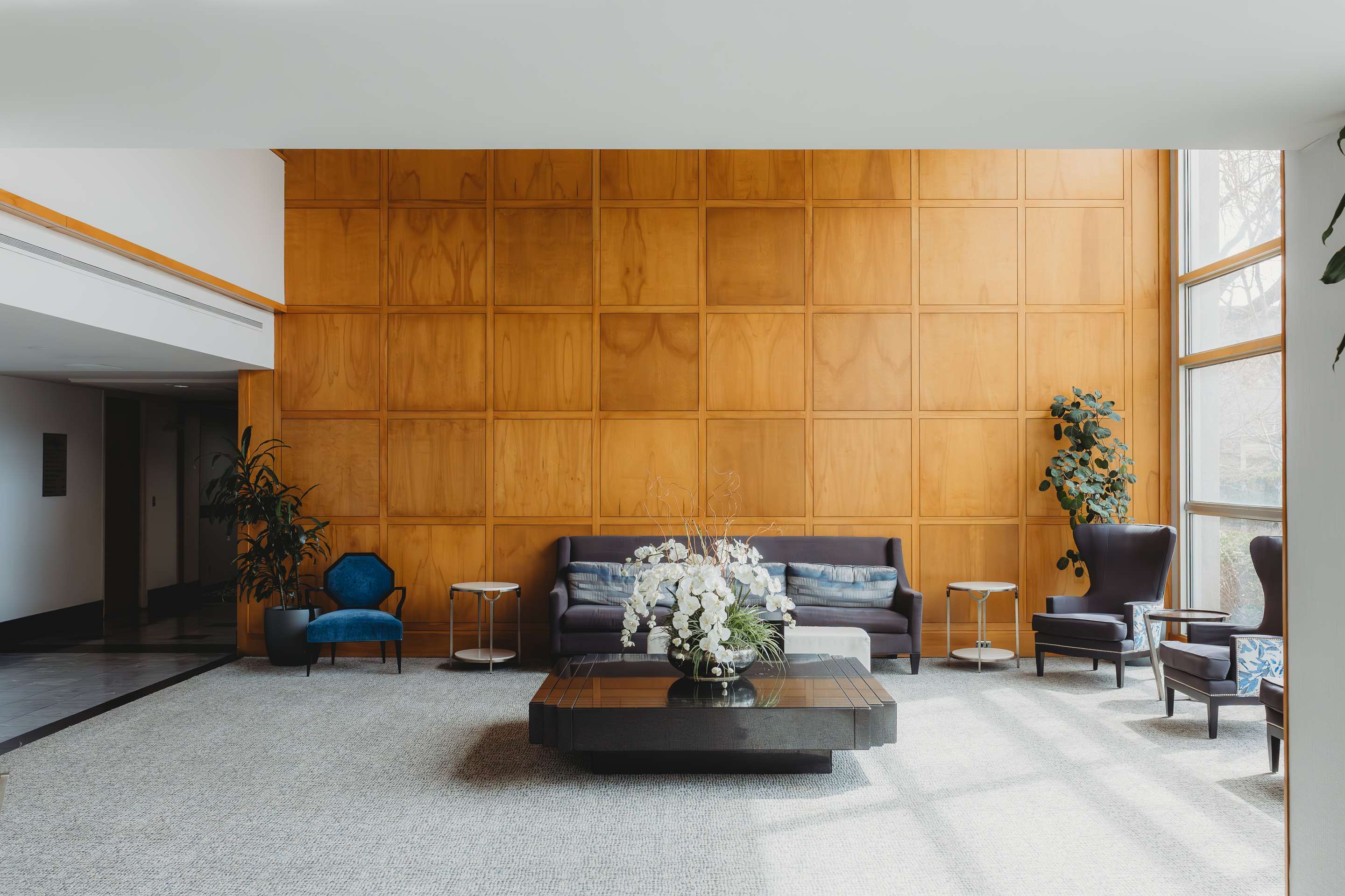 Somerset Inn Lobby | Somerset Inn Troy