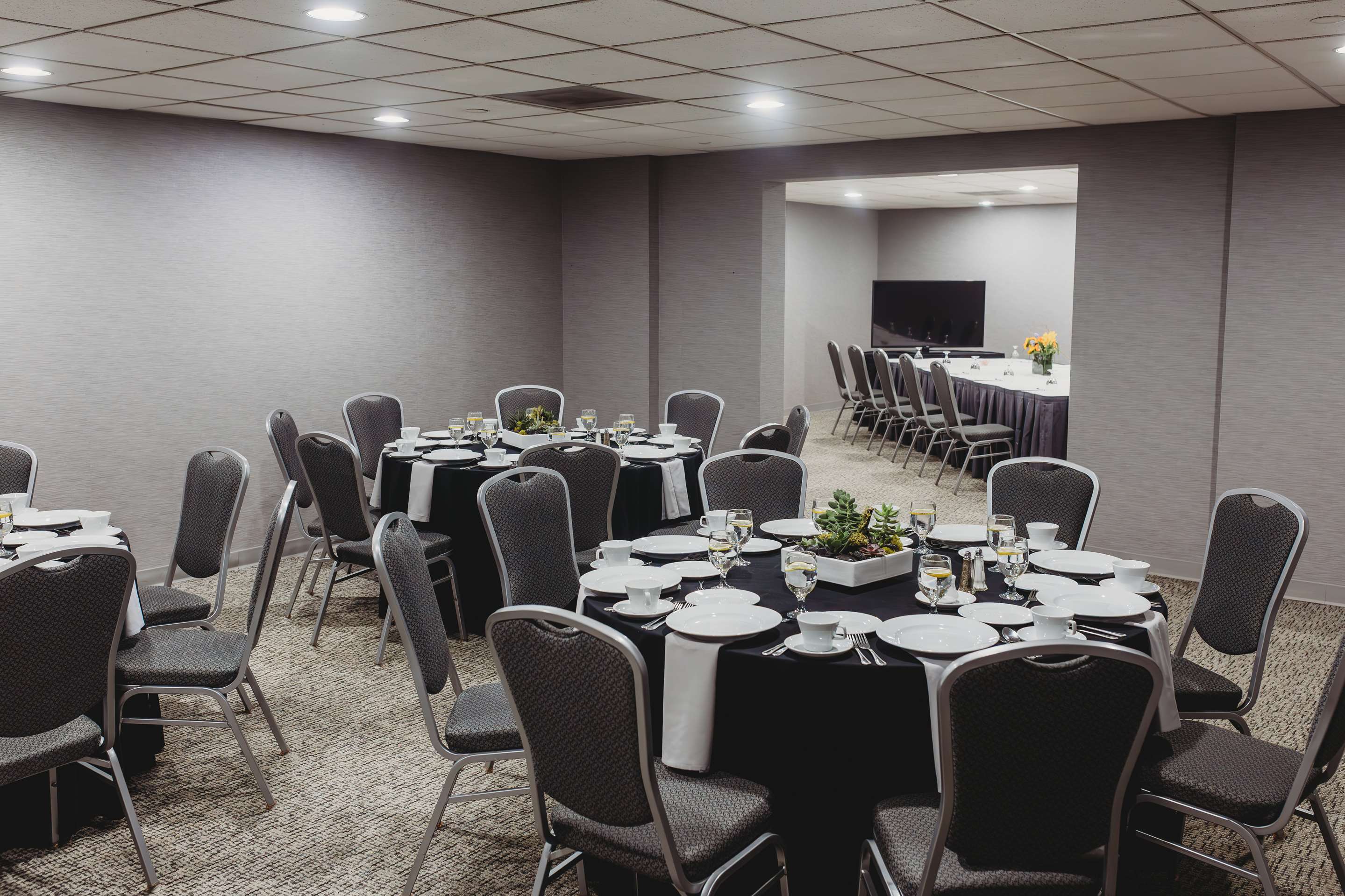 Windsor Cambridge Ballroom | Somerset Inn Troy
