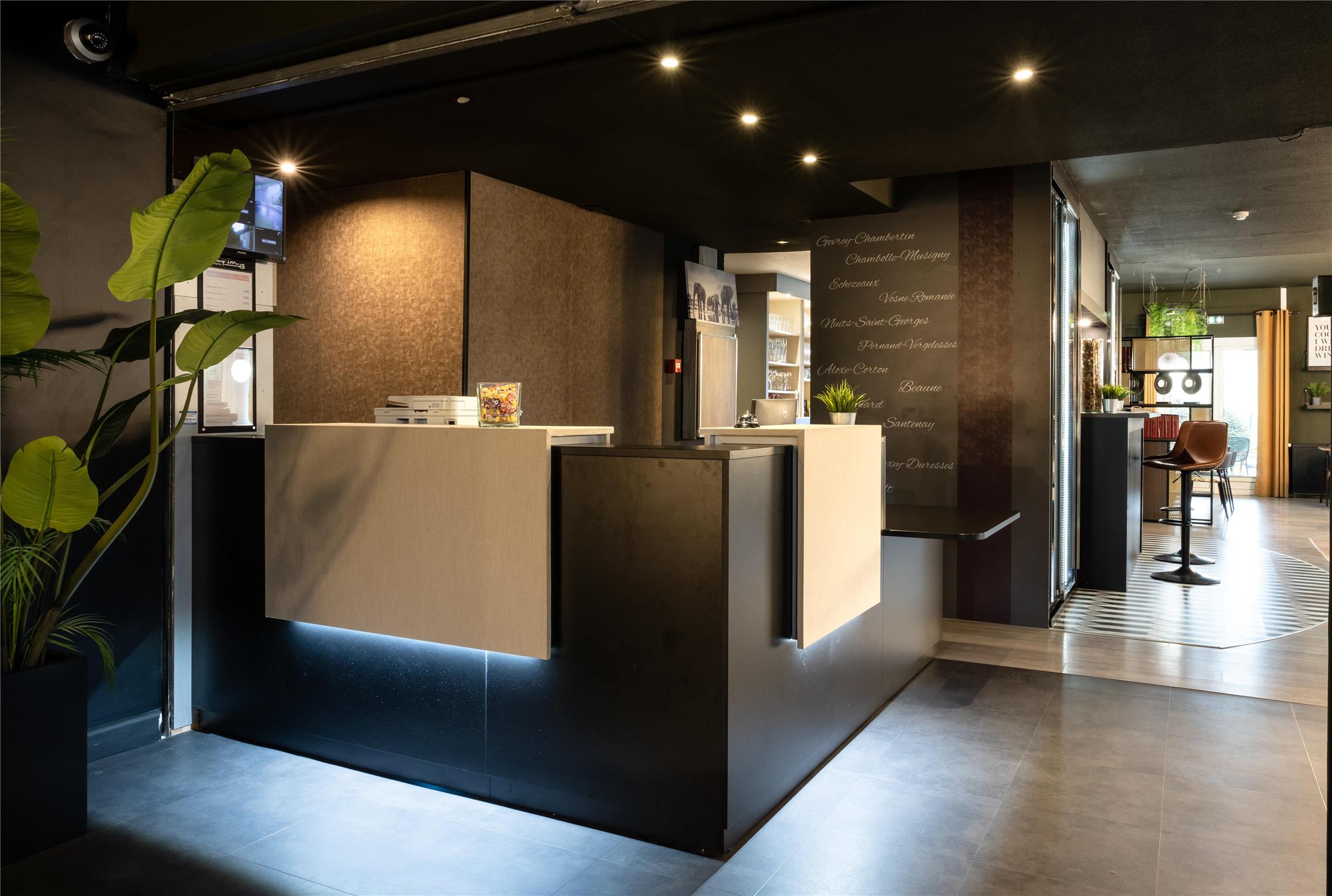 HOTEL TULIP INN BEAUNE - null