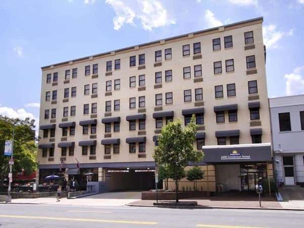 Exterior view - Days Inn Connecticut Avenue DC
