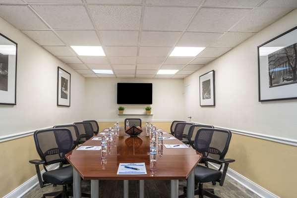  - Days Inn Connecticut Avenue DC