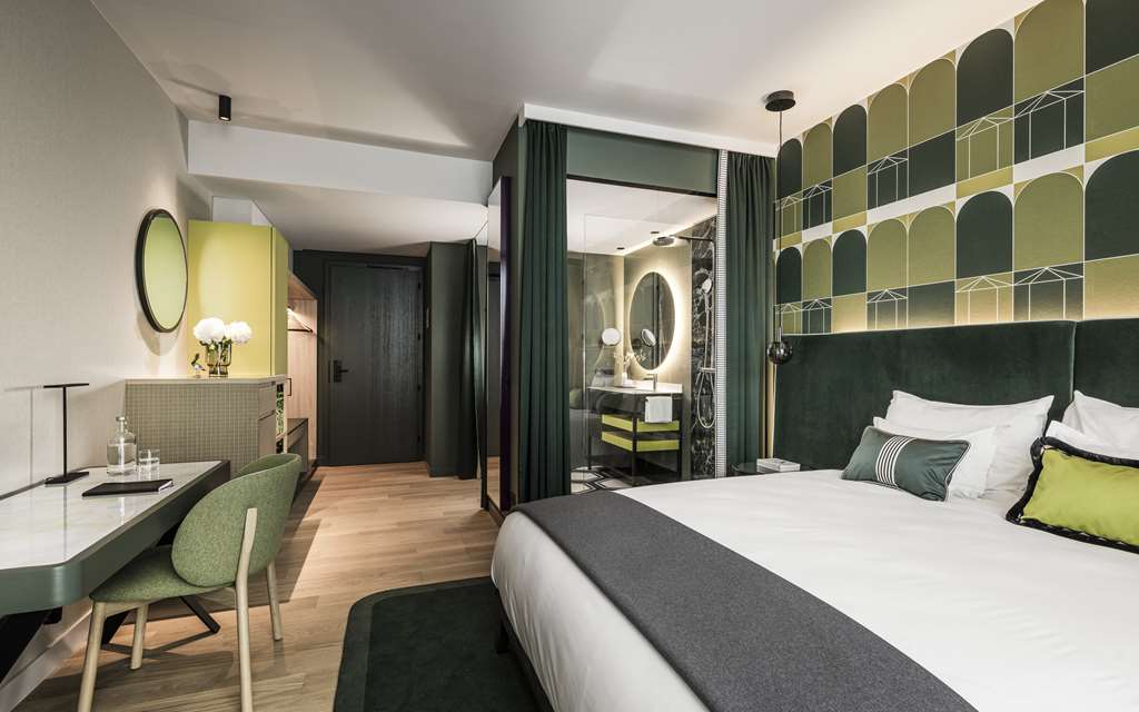 HOTEL BOZEN WALTHERPARK-guestroom-Guest Room,On-Site.jpg