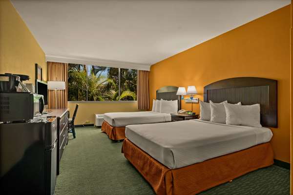 2 Double Beds, Mobility/Hearing Accessible Room, Roll-In Shower, Non-Smoking