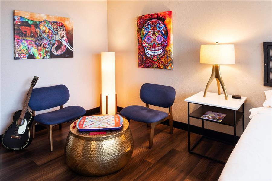 The Highlander Hotel Iowa City, an Ascend Collection Hotel