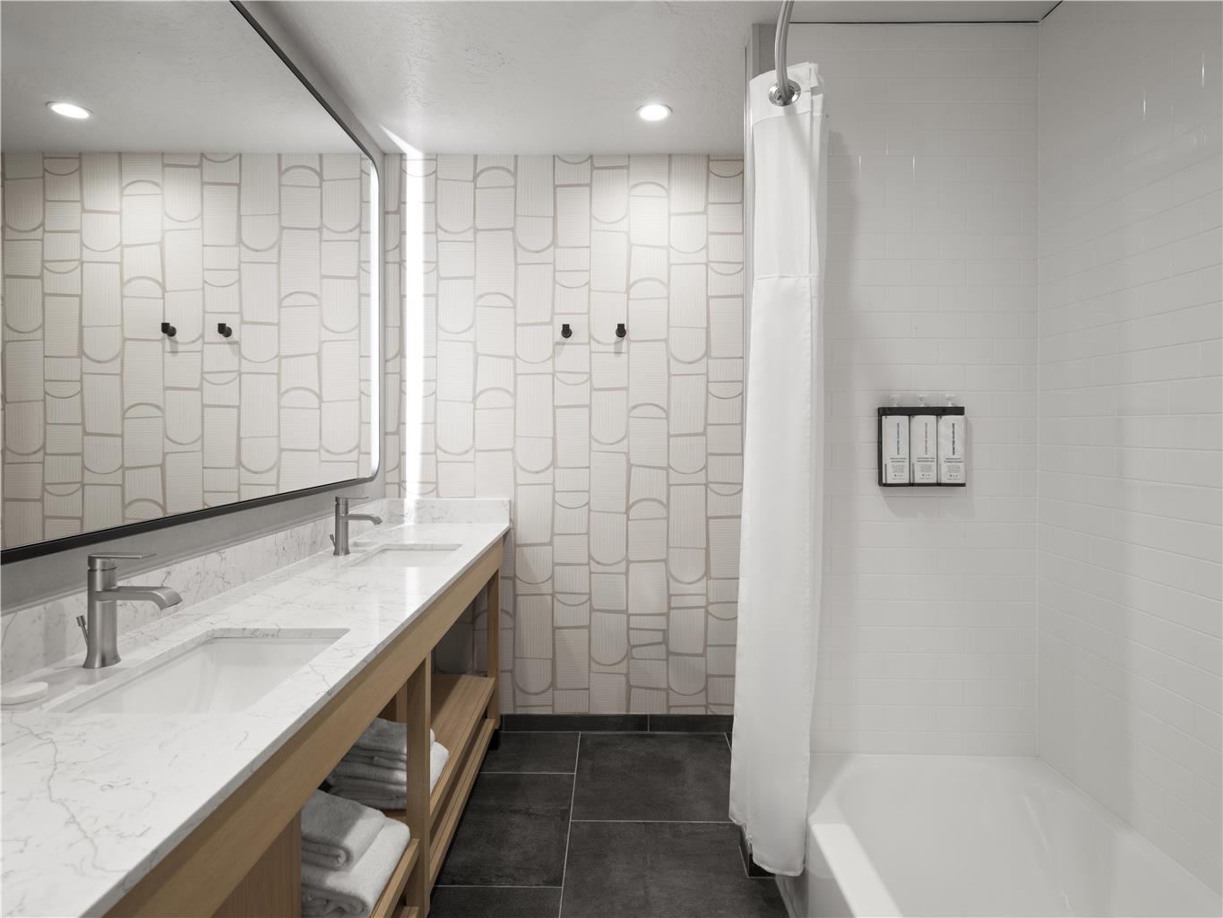 HYATT PLACE SPRINGDALE/ZION NATIONA-guestroom-Guest Room,Bathroom,On-Site.jpg