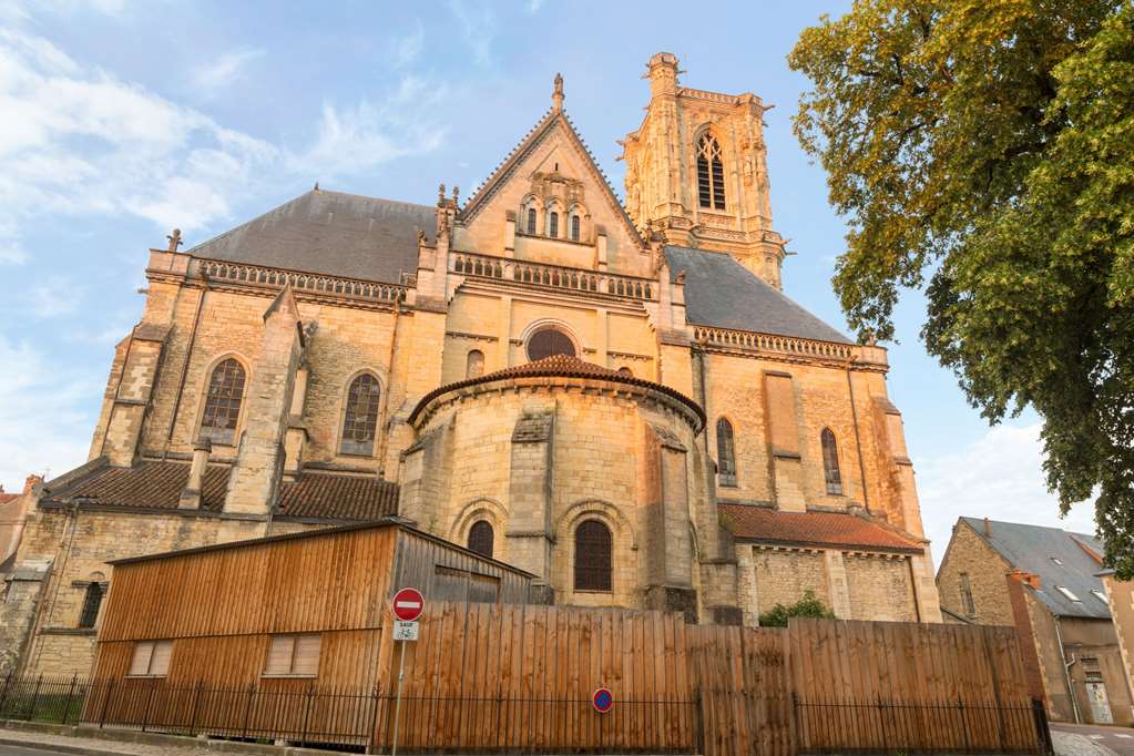 Brit Hotel Confort Nevers Centre Gare