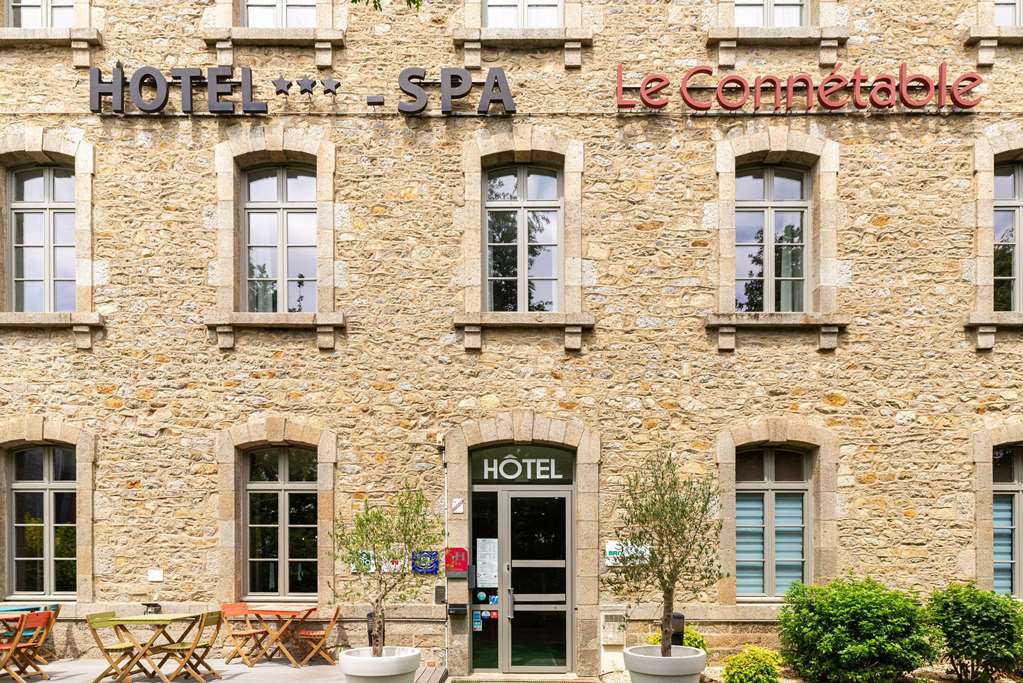 Brit Hotel Le Connectable