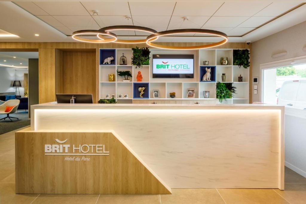 Brit Hotel Du Parc Fougeres