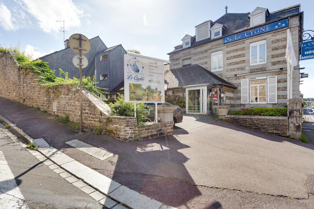 Brit Hotel Le Cygne