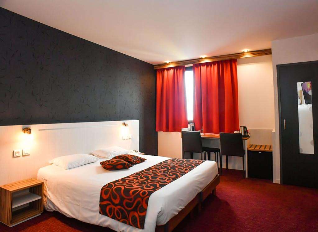 BRIT HOTEL PARC EXPO SAINT LO-guestroom-Guest Room,On-Site.jpg